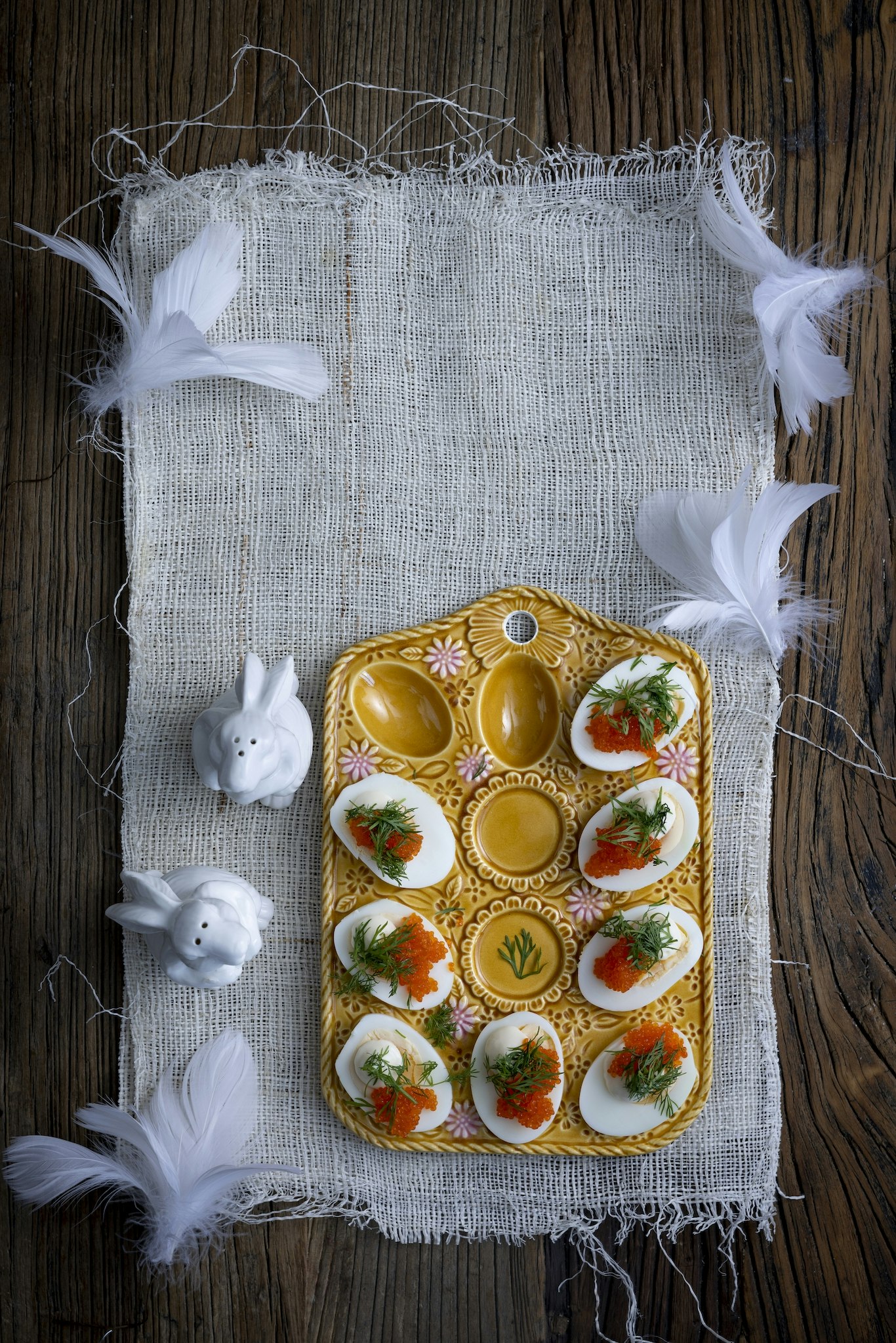 Ägghalvor med rom och majonnäs