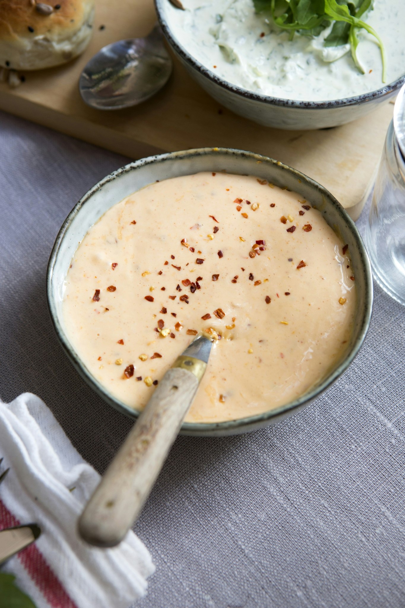 Aioli med sambal och apelsin