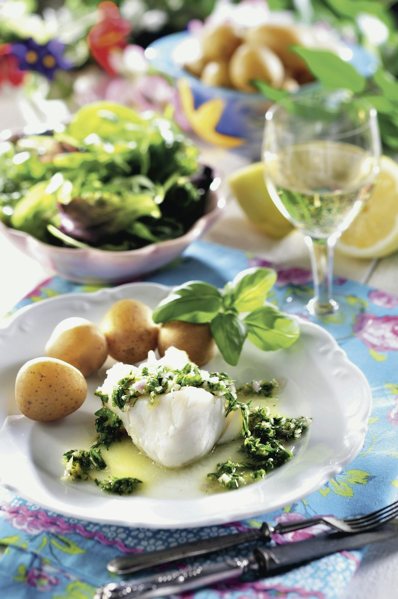 Ångad torsk med örtdressing