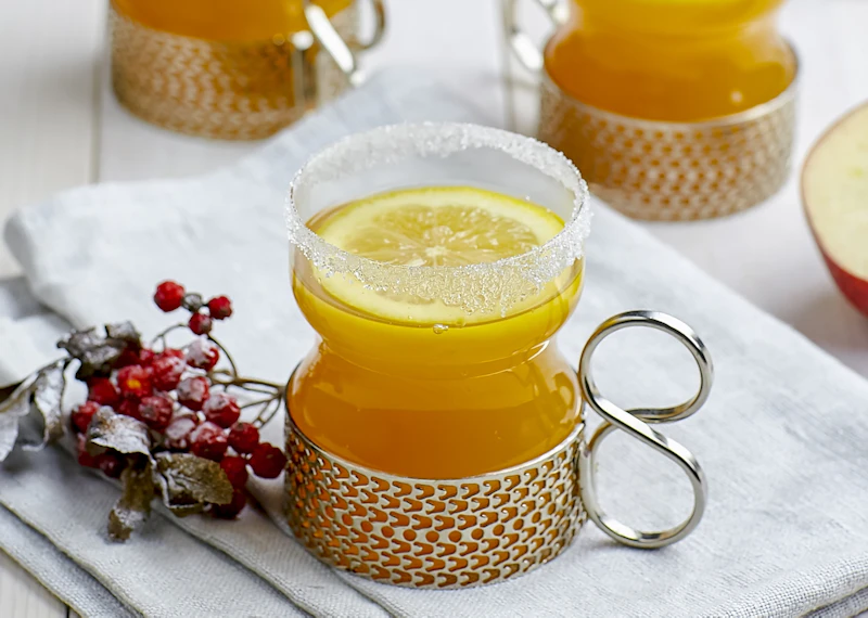 Äppeldryck med ingefära och citron
