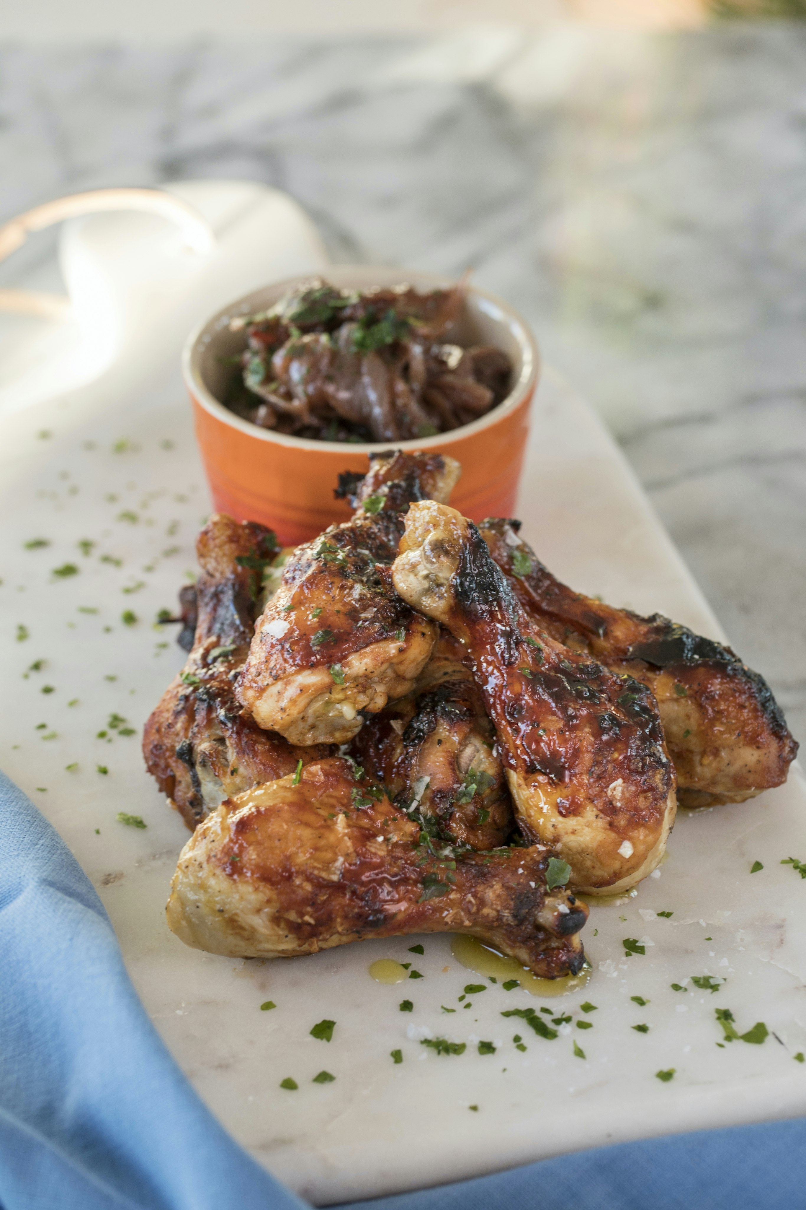 BBQ drumsticks med baconmarmelad