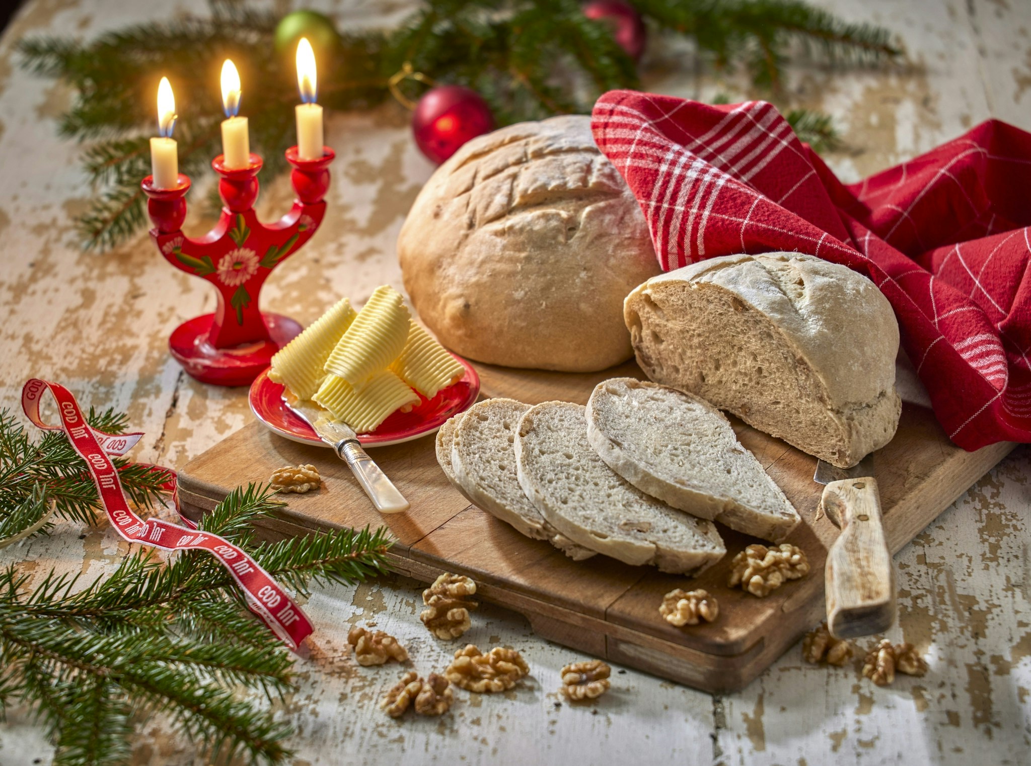 Bondbröd med valnötter