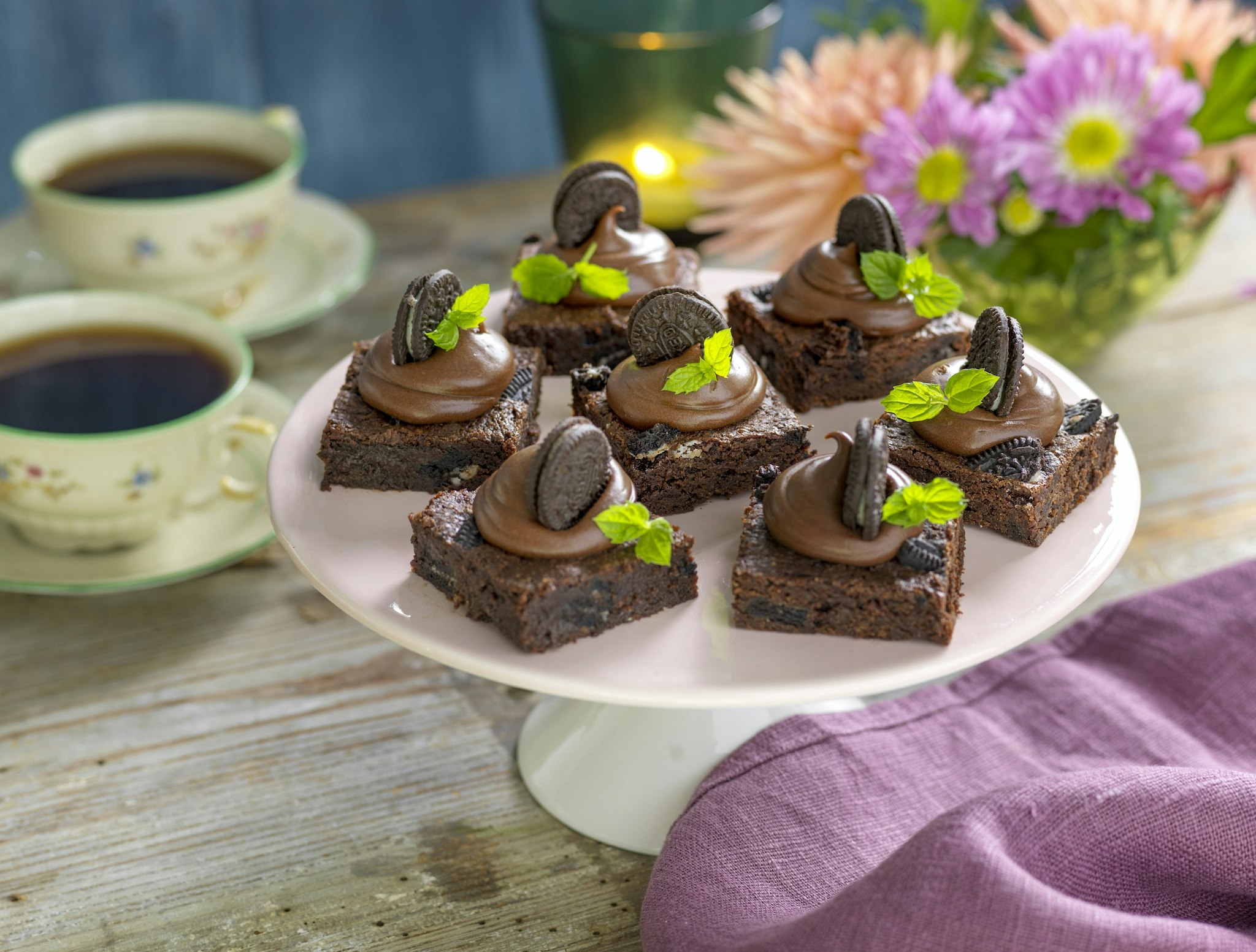 Brownies med chokladtryffel och oreokex