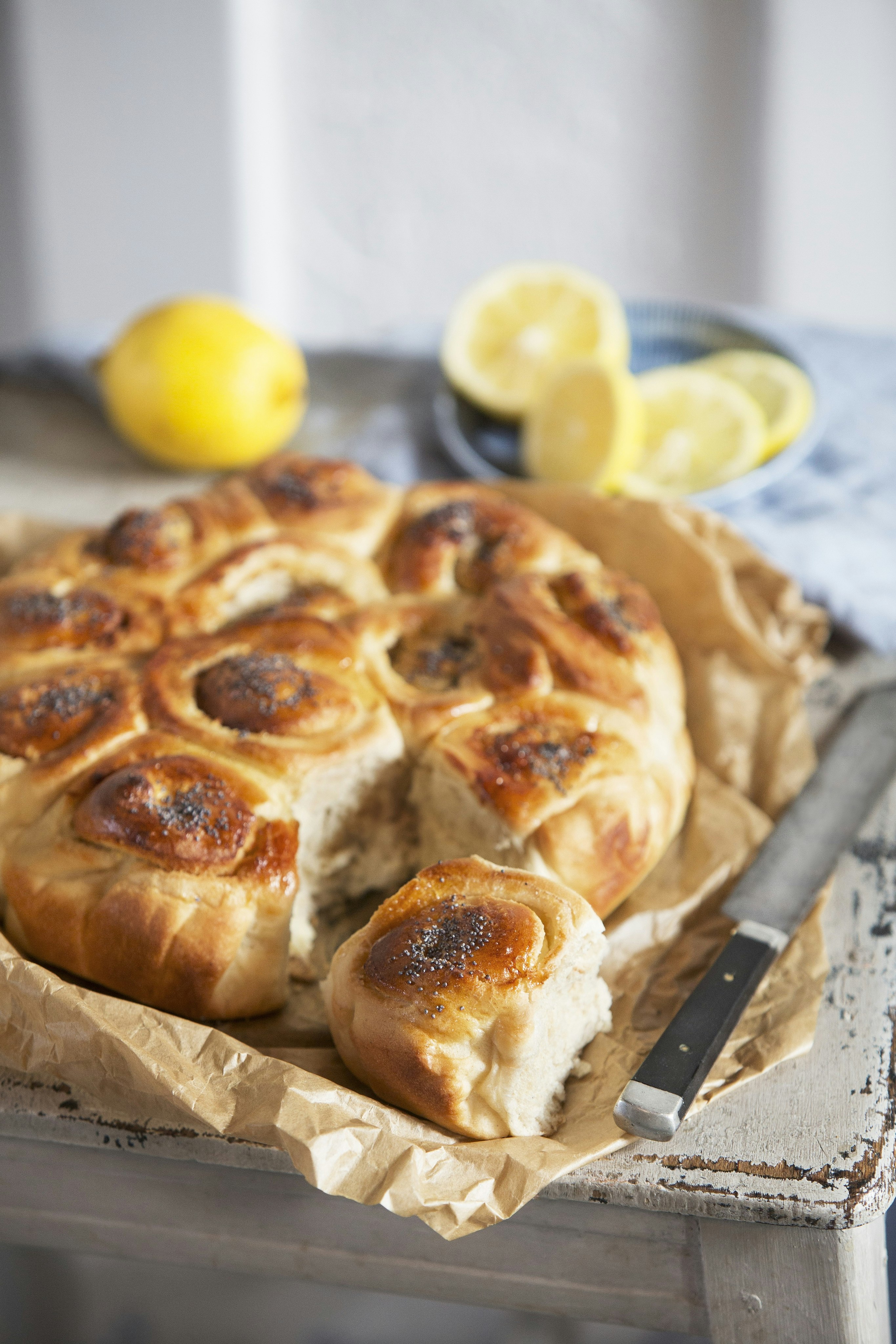 Butterkaka med citron och mandelmassa