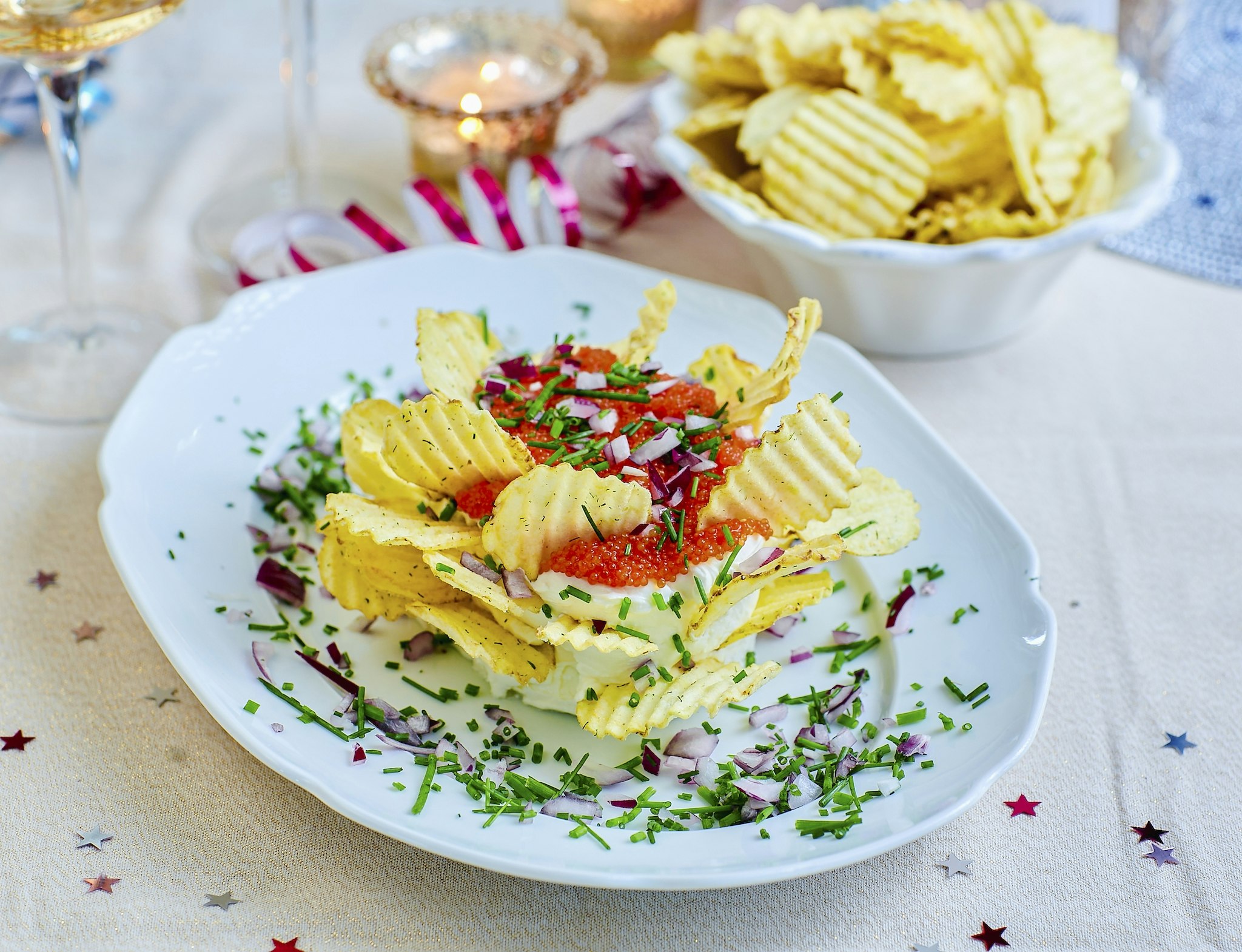 Chipsdipp med färskost och rom
