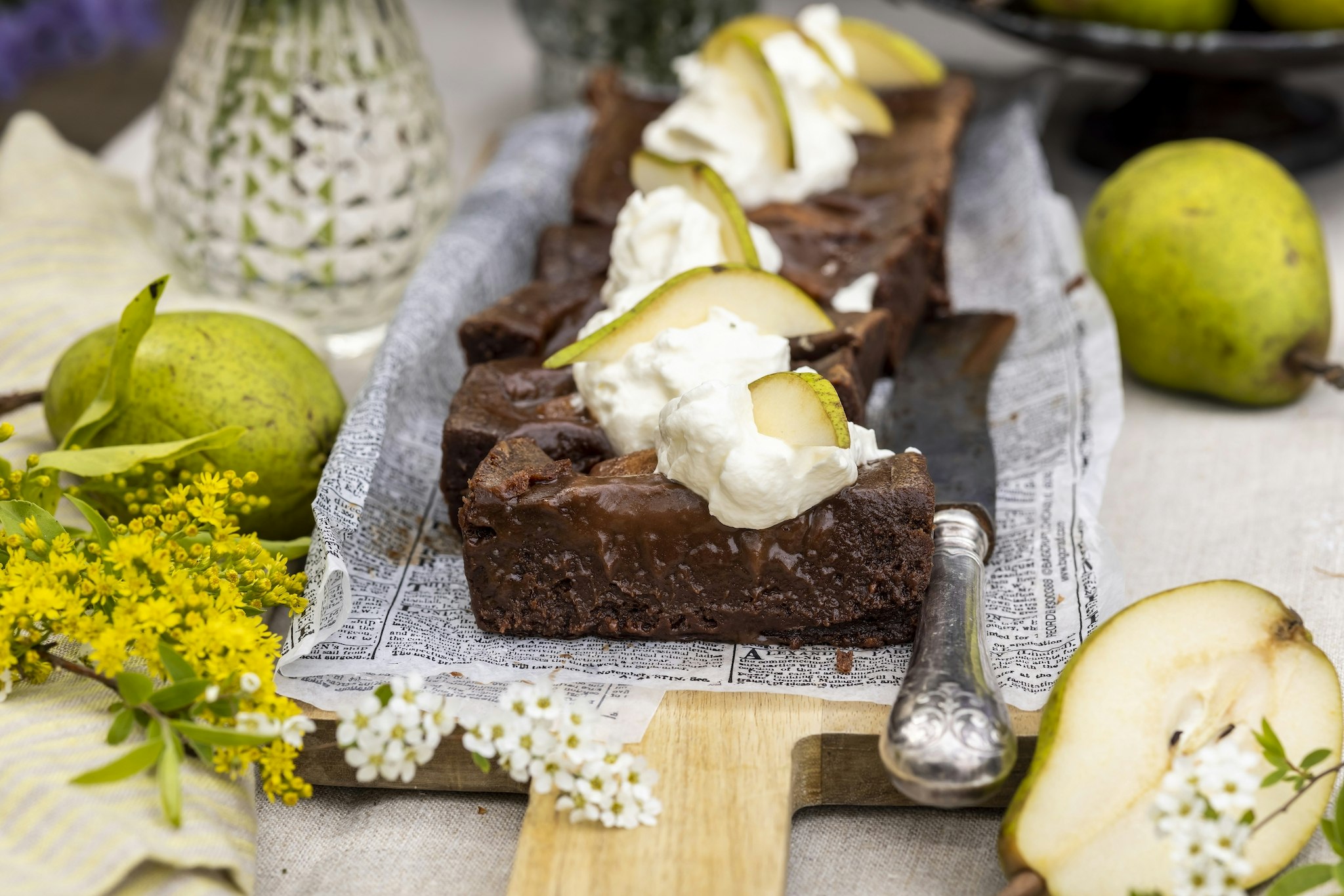 Chokladkladdkaka med after eight och päron