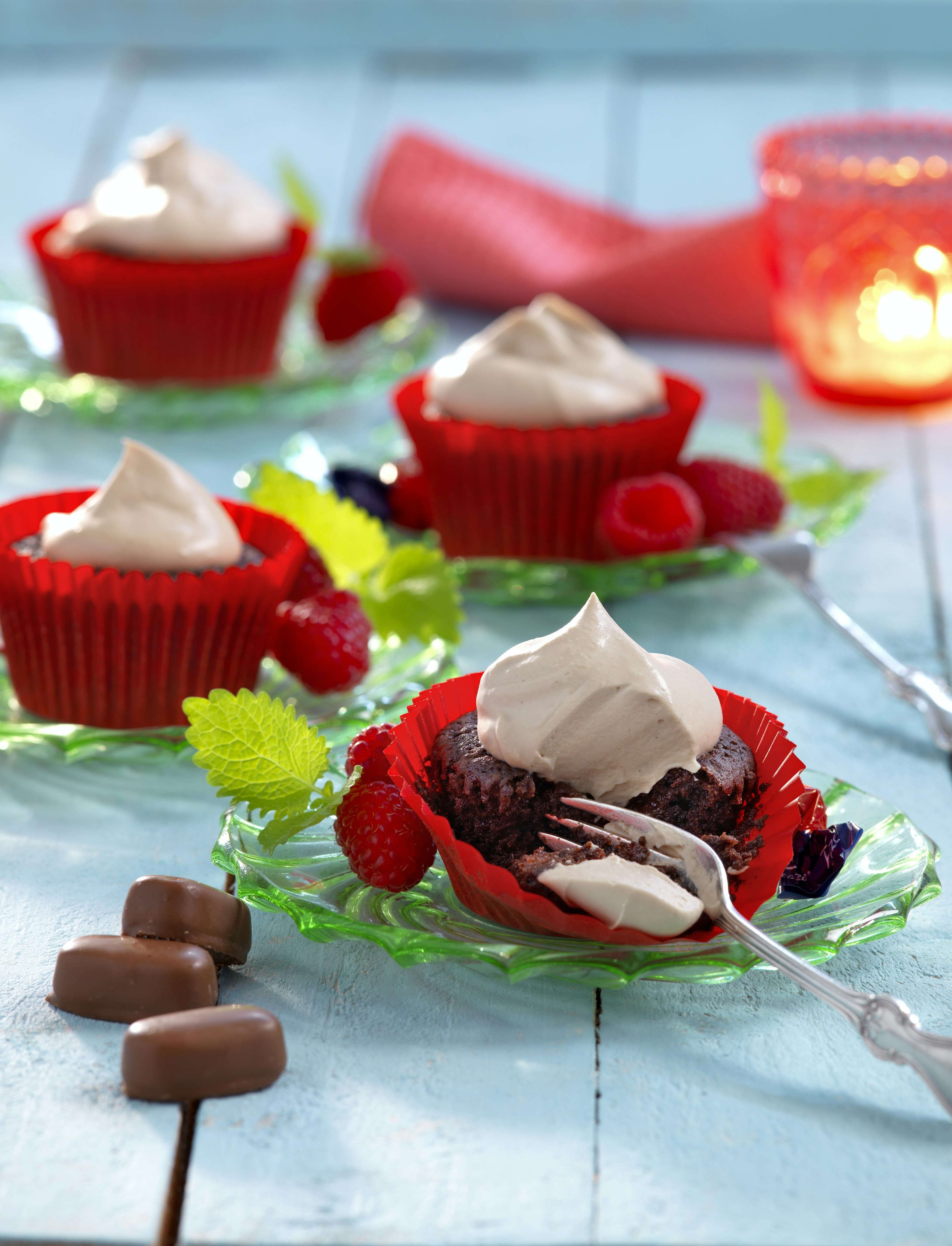 Chokladmuffins med hallongömma