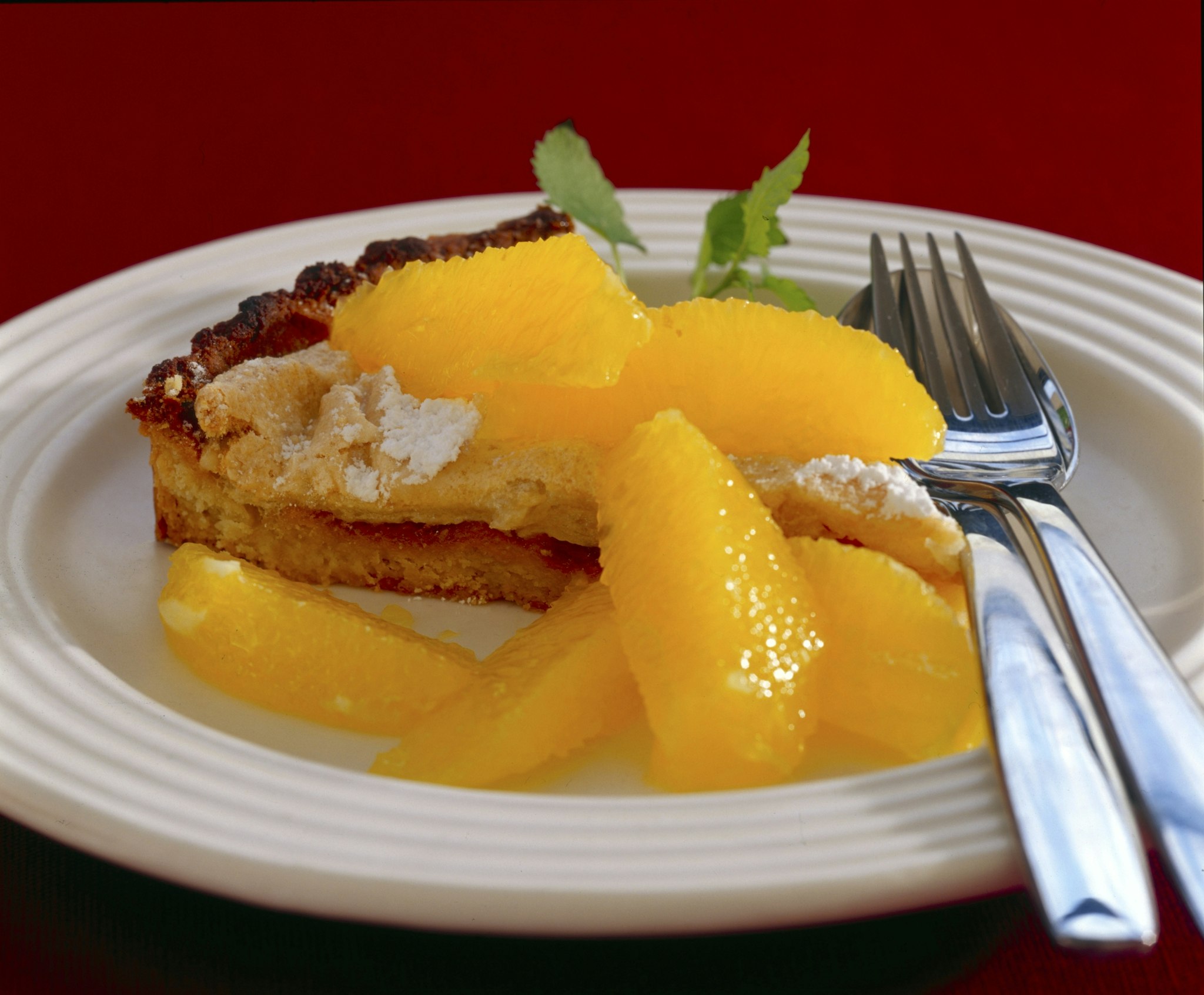 Citronpaj med maräng och apelsinsallad