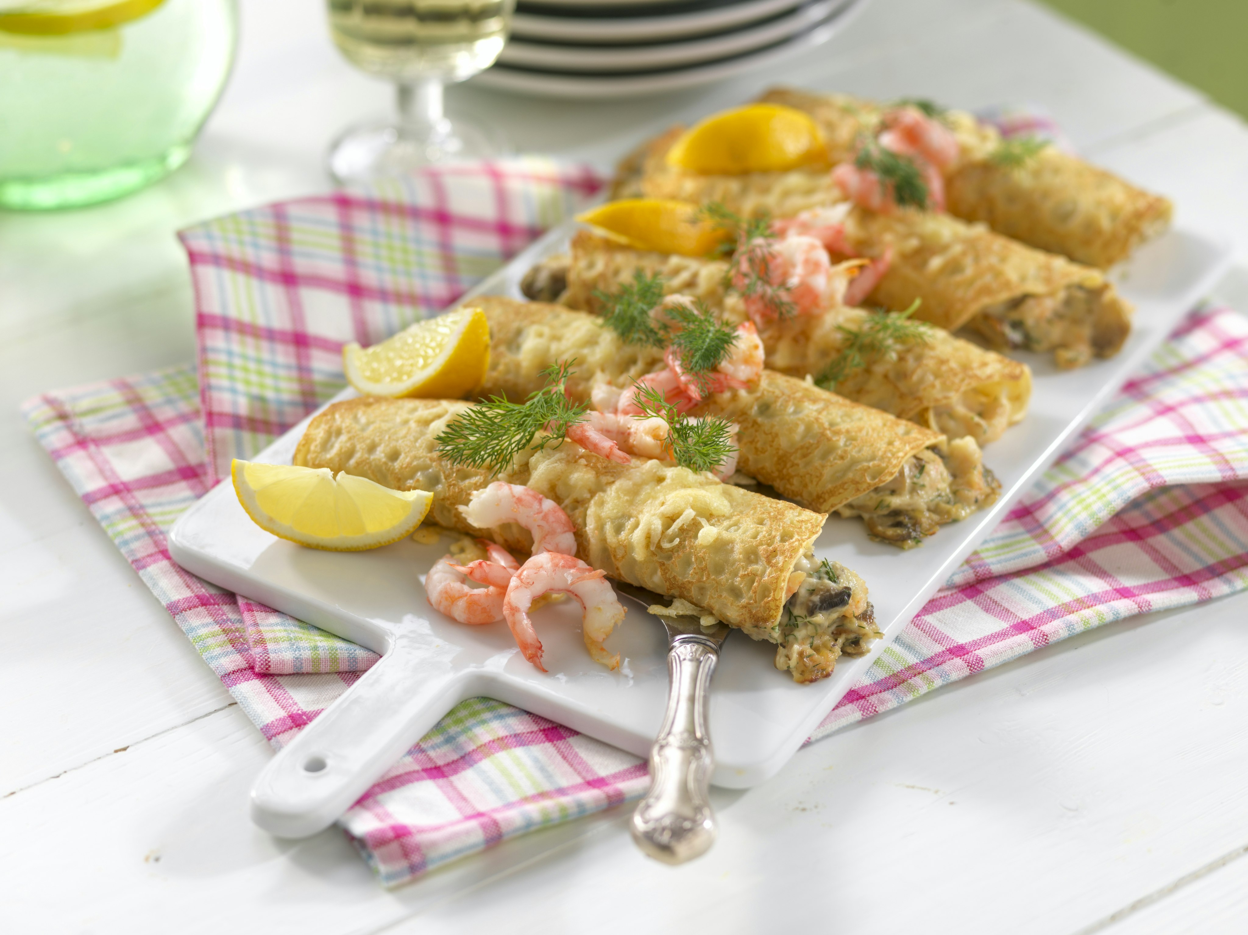 Crepes med räkor och champinjoner