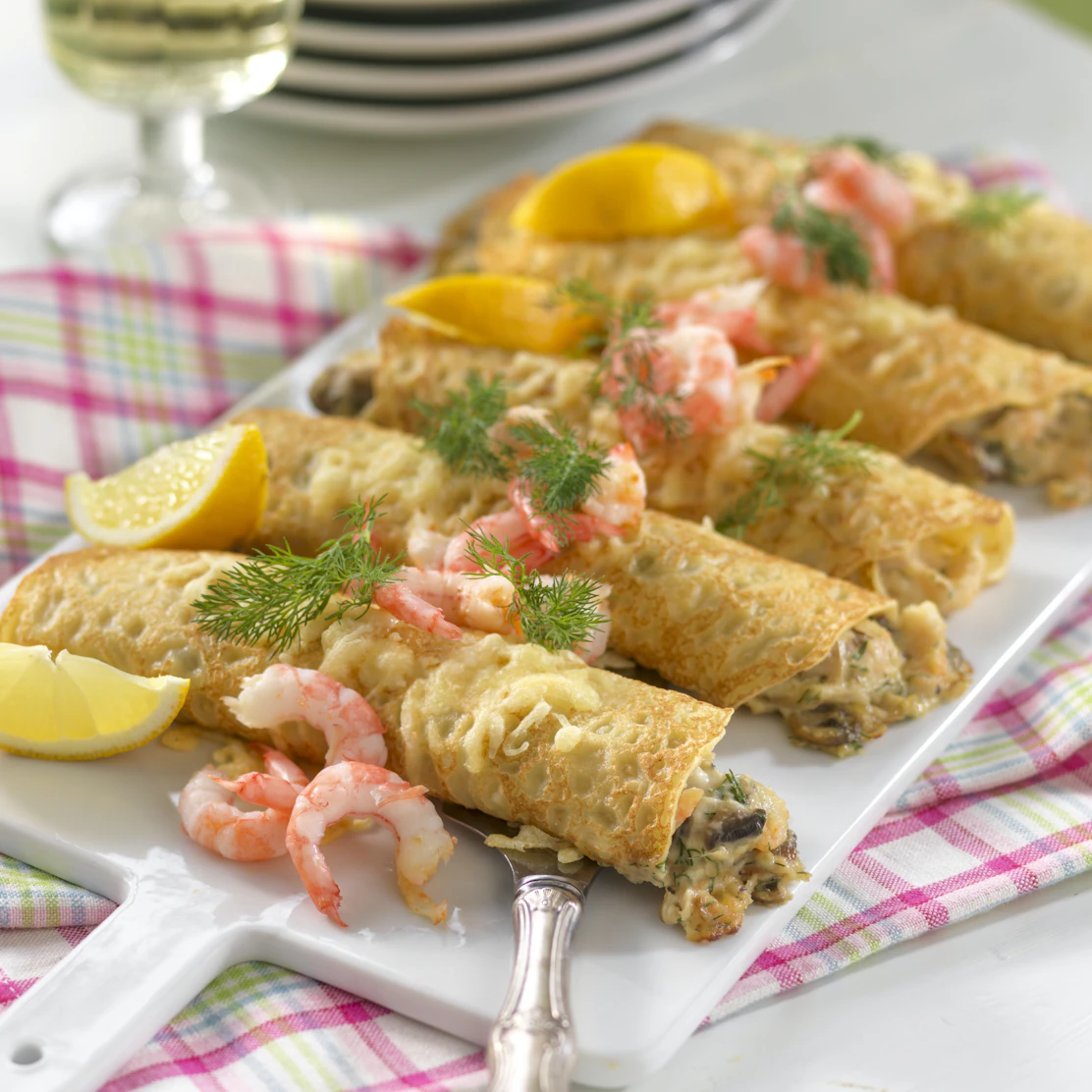 Crepes med räkor och champinjoner