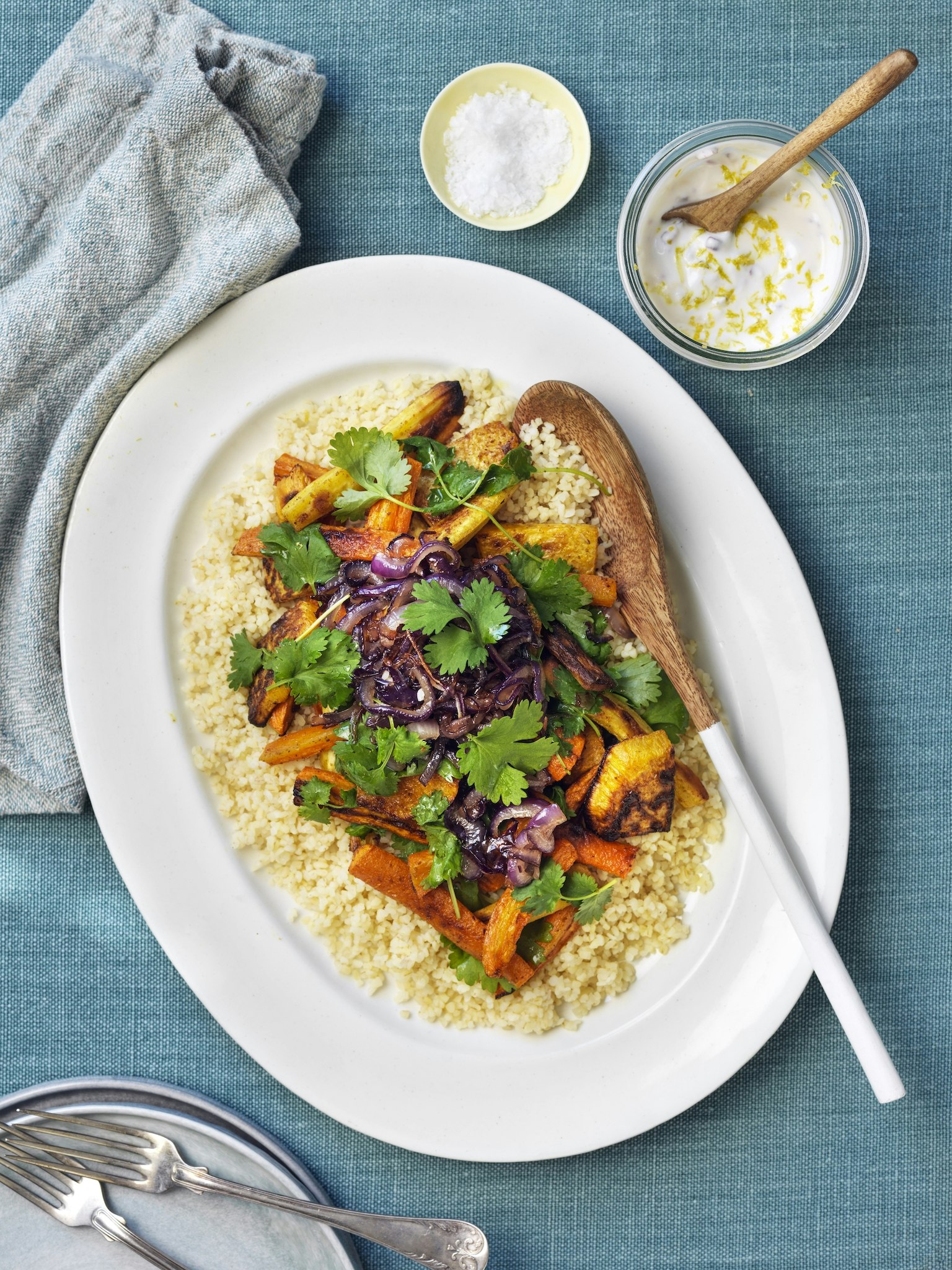 Currystekta rotfrukter med yoghurtsås