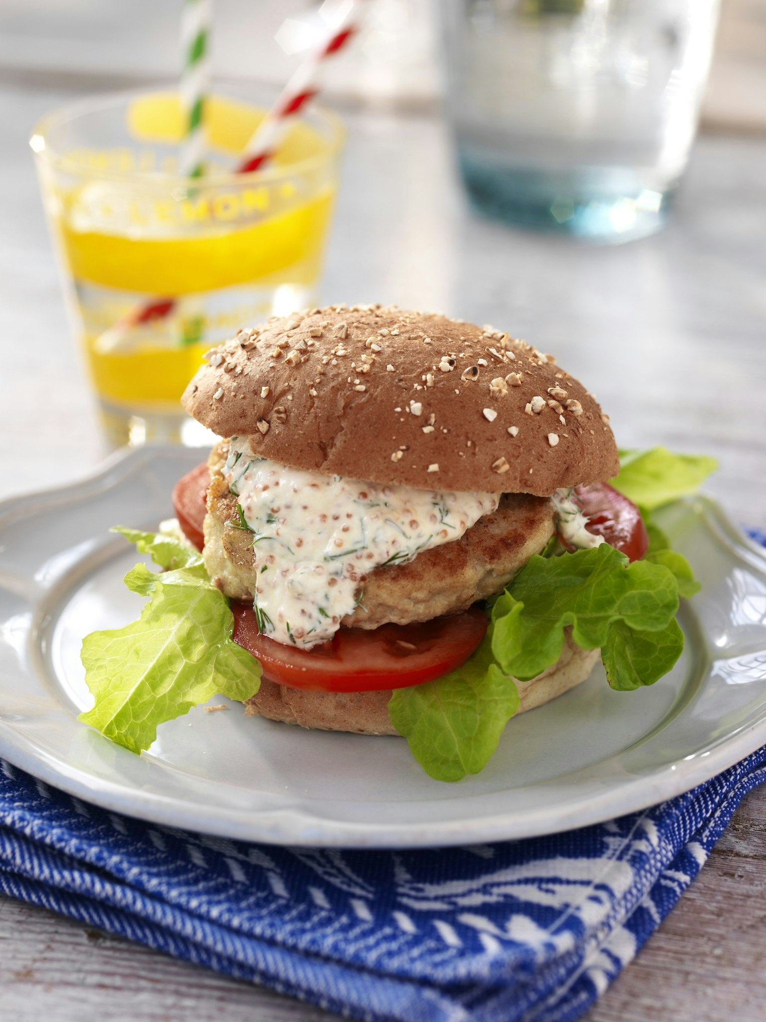 Fiskburgare med romsås