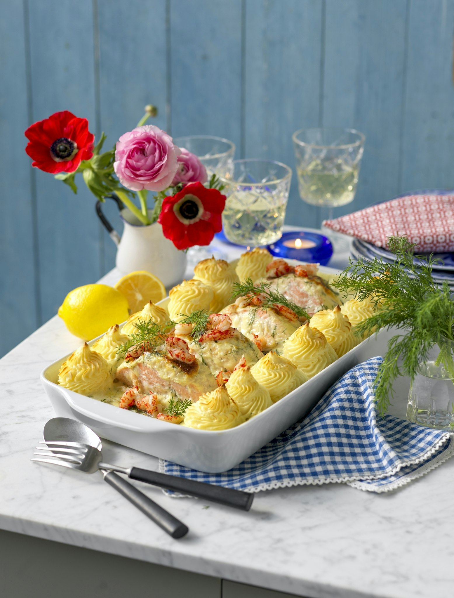 Fiskgratäng med lax och spenat