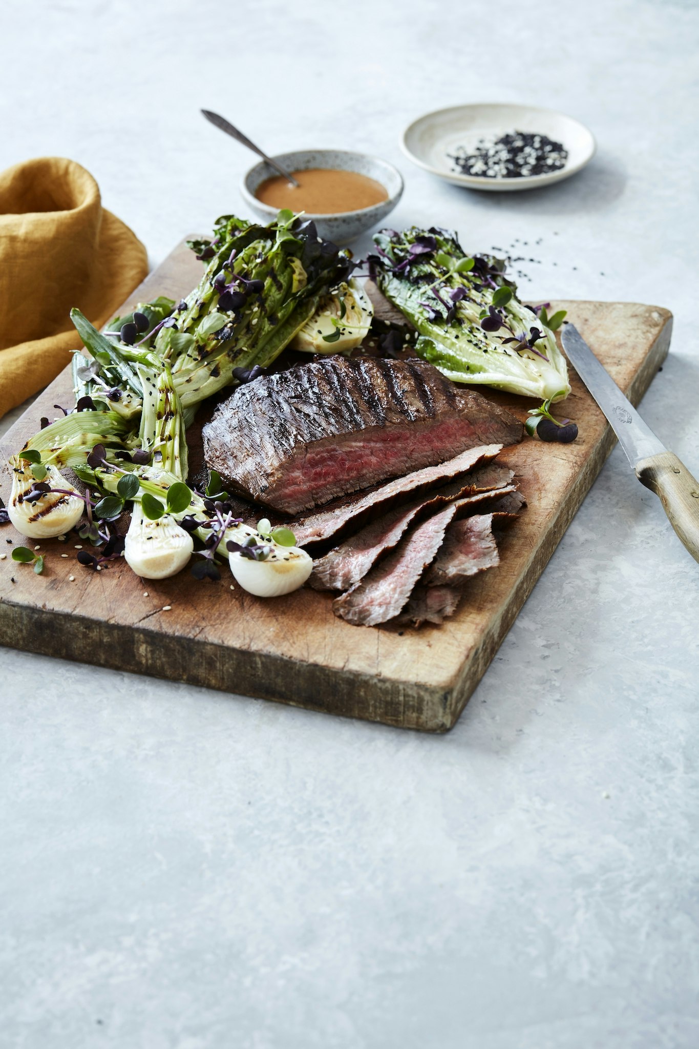 Flankstek med grillad lök