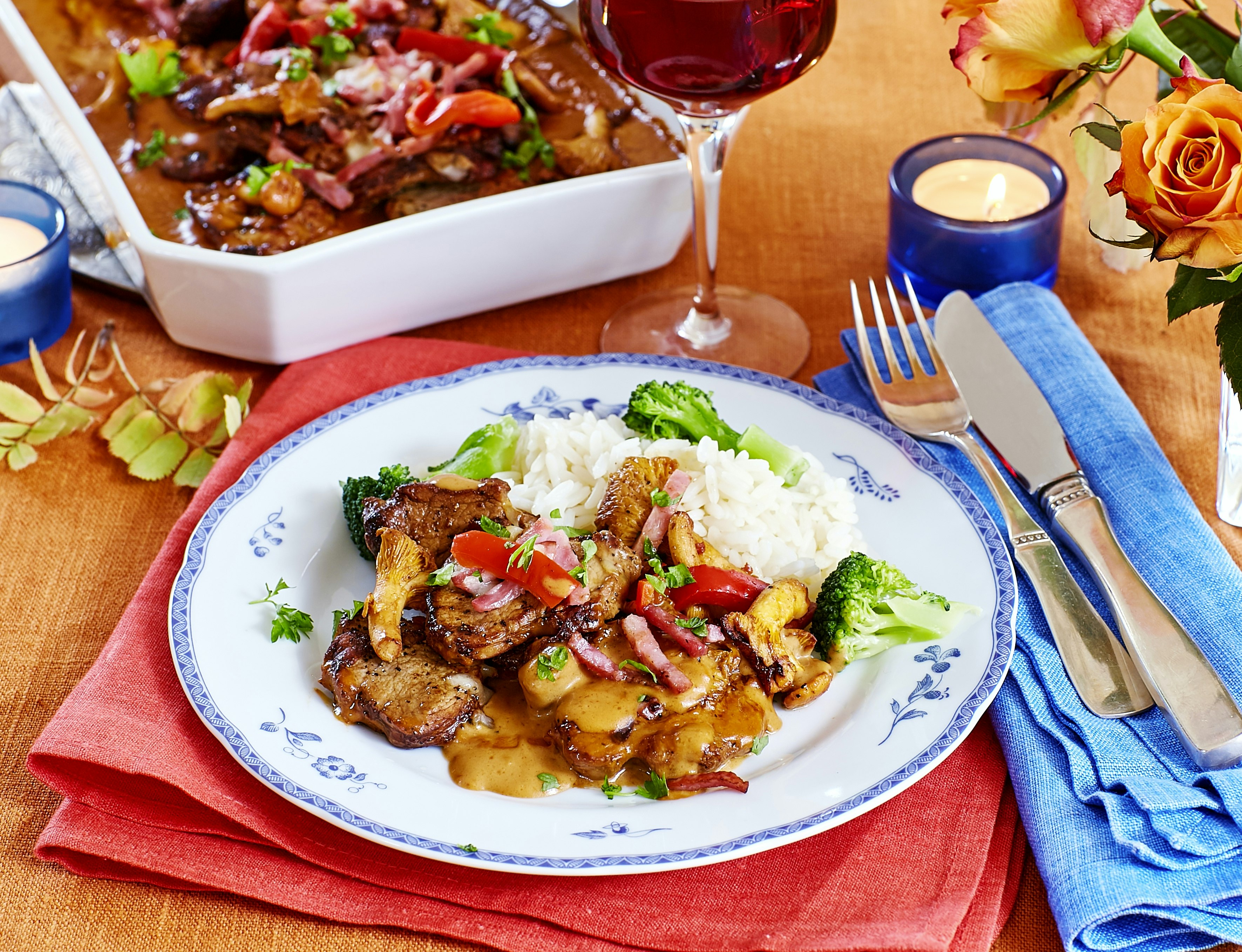 Fläskfilégratäng med svamp och skinka