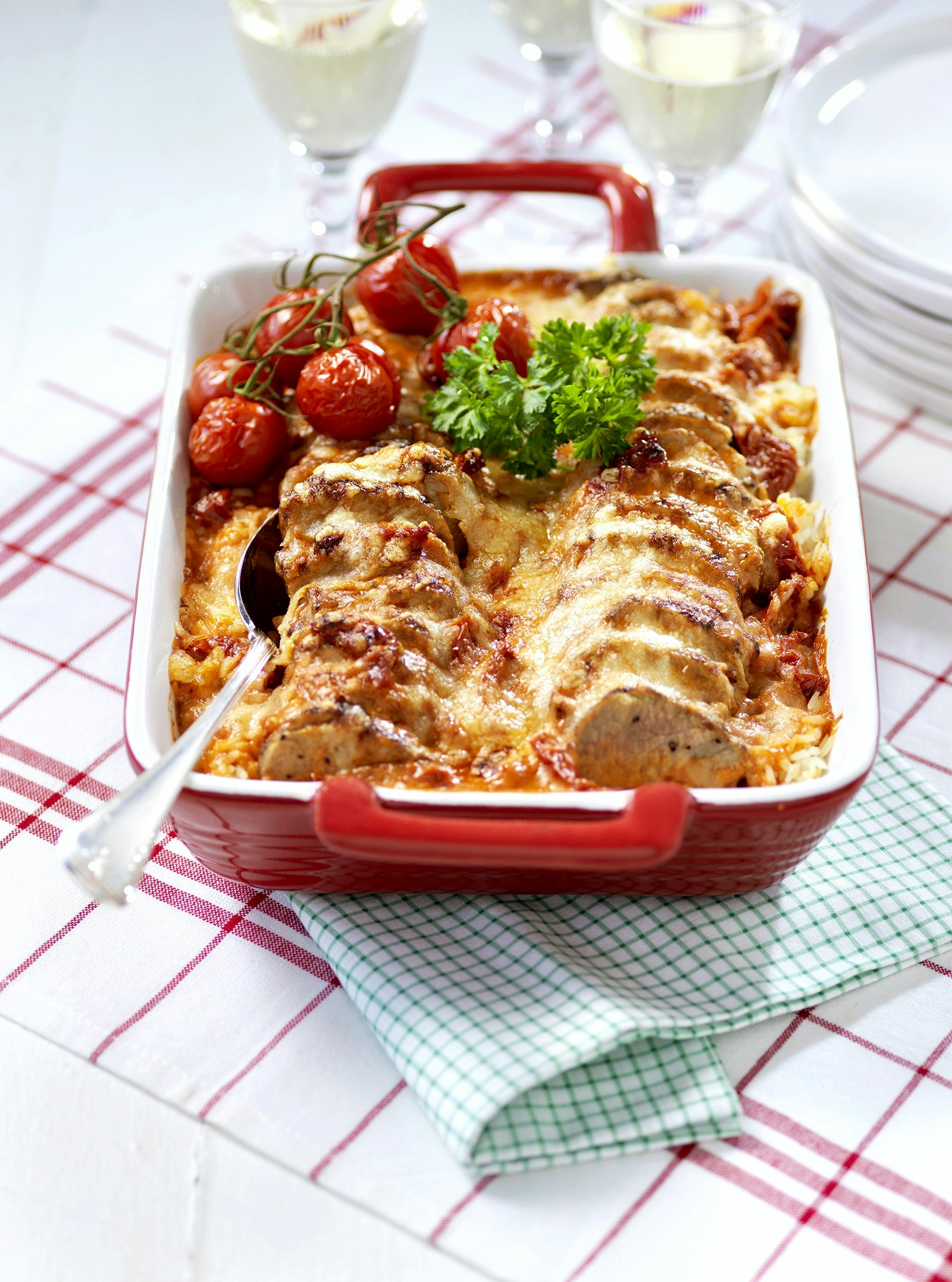 Fläskfilégratäng med chili och paprika