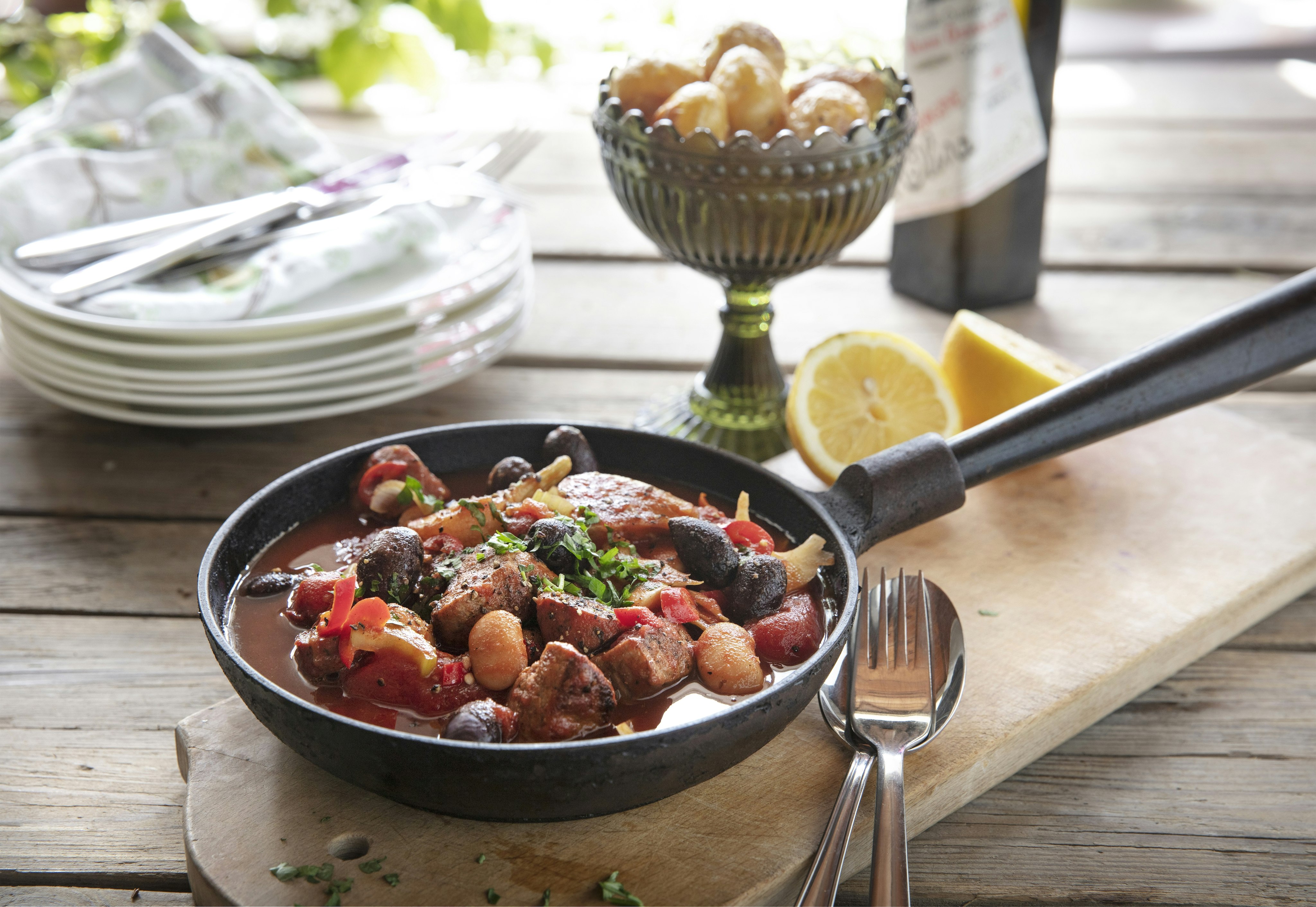 Fläskfilégryta med salsiccia