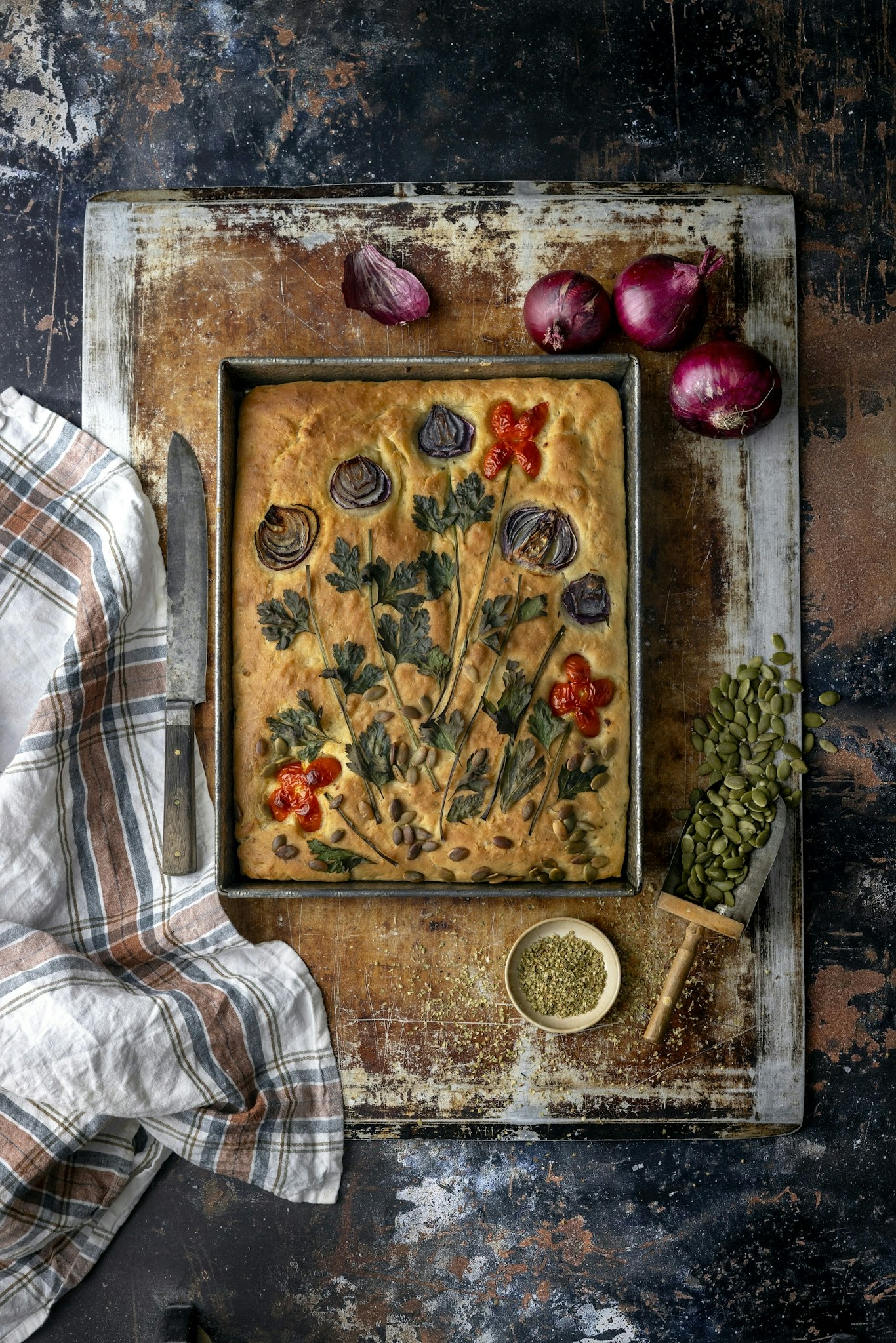 Foccacia toppad med grönt