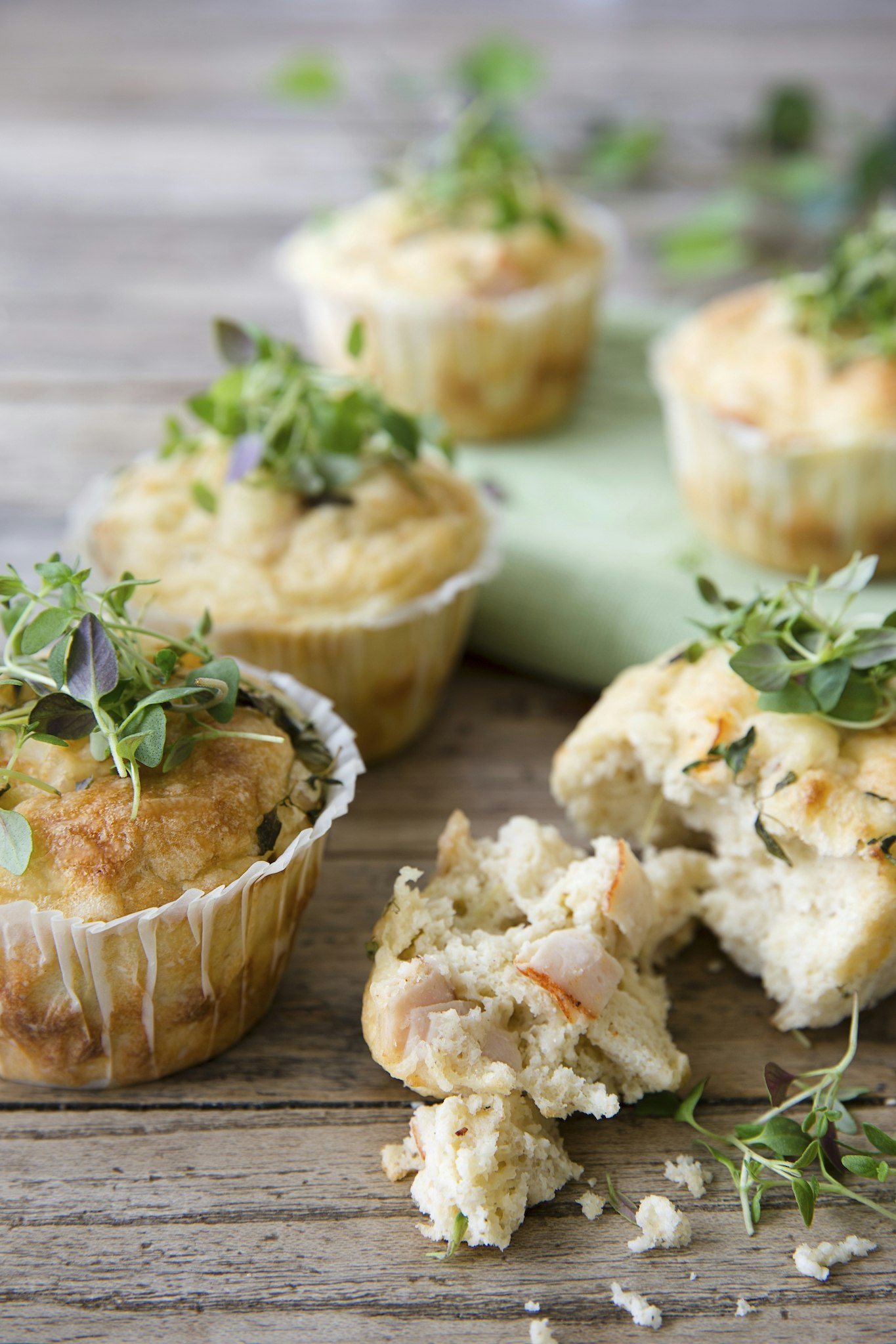 Glutenfria ost- och skinkmuffins