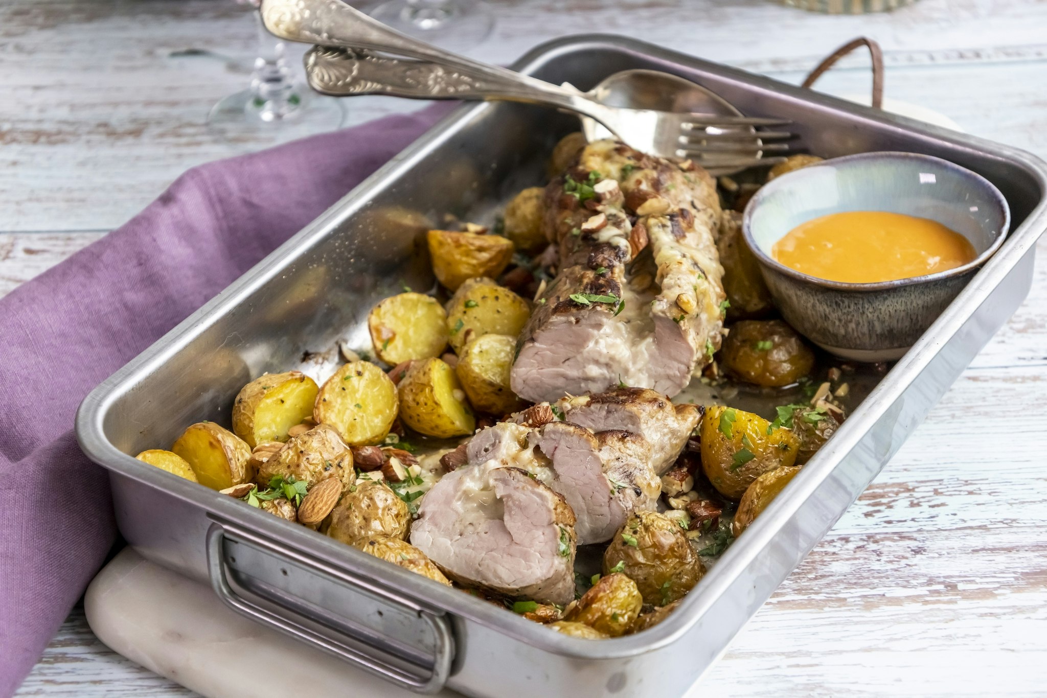 Gorgonzolafylld fläskfilé med chilimajonnäs