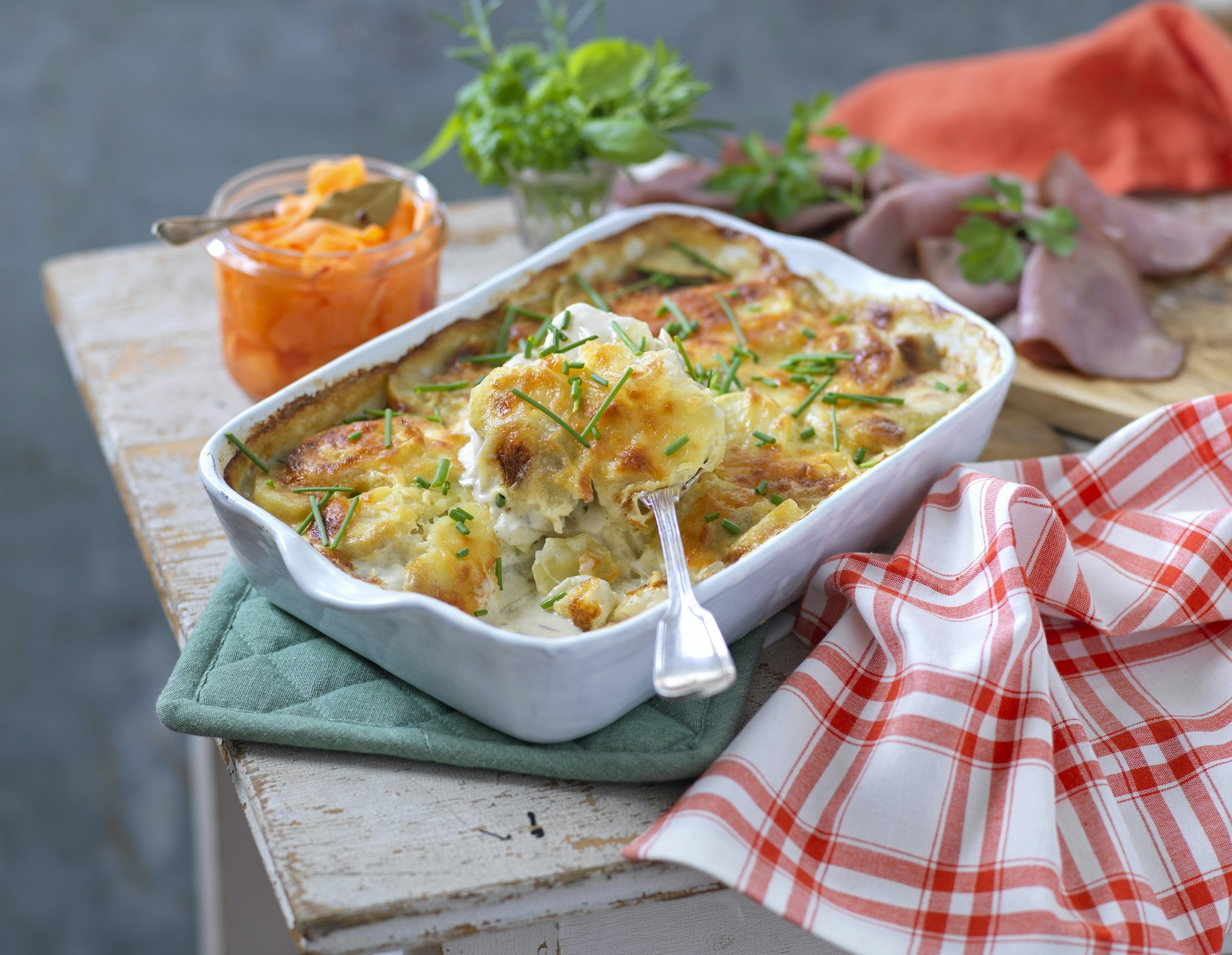 Gräddig potatisgratäng