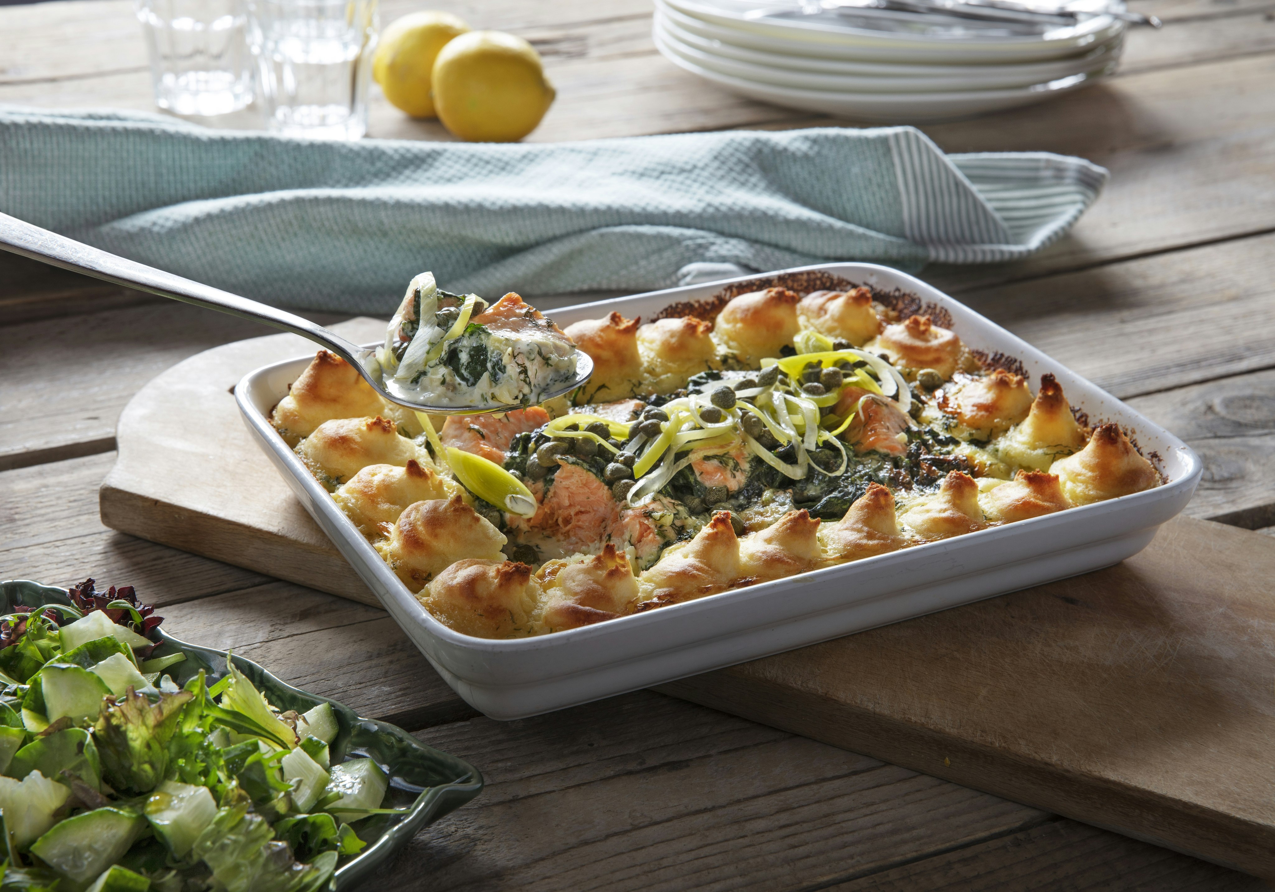 Laxgratäng med potatistoppar