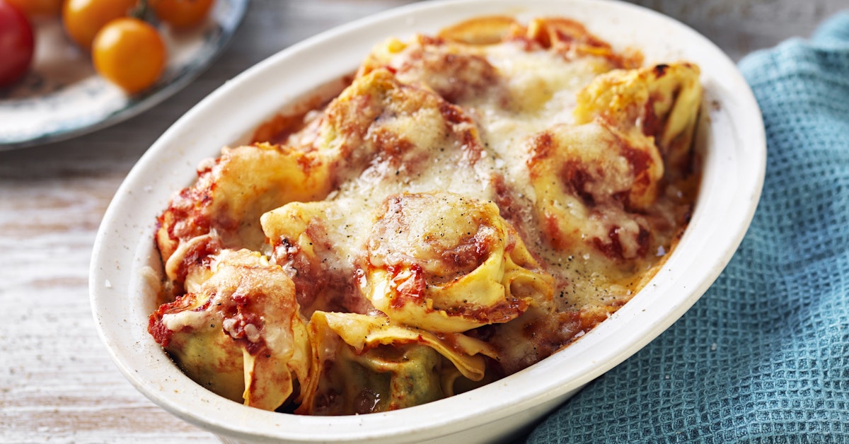Gratinerad tortellini i tomatsås-image