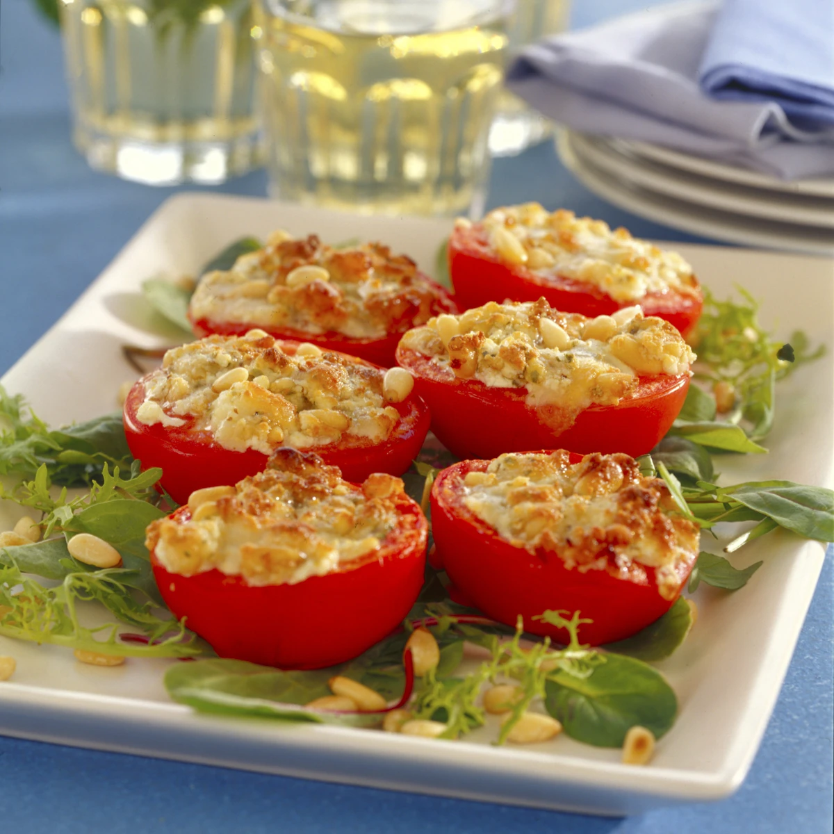 Gratinerade solmogna tomater med getost