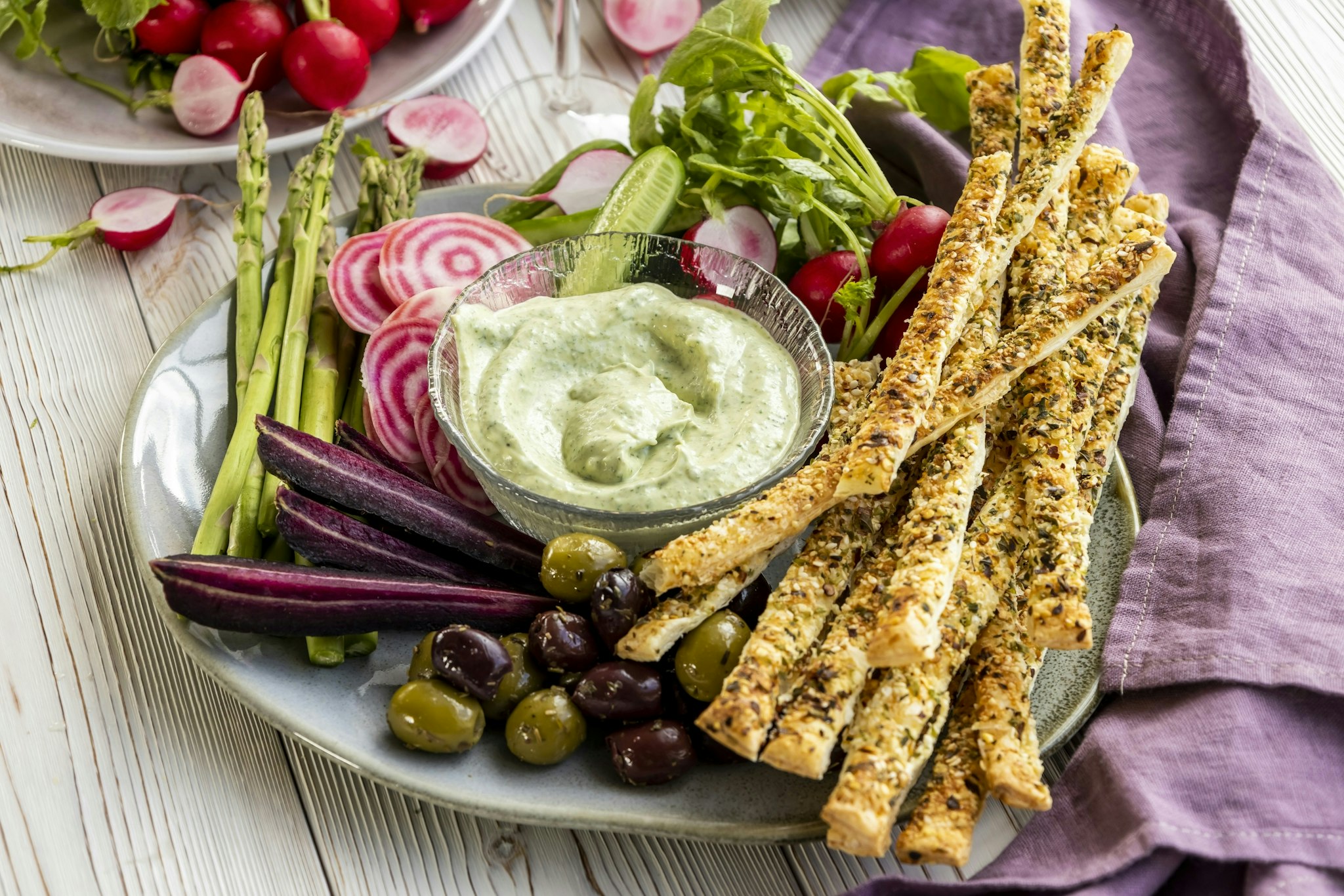 Green goddess-dressing med tilltugg