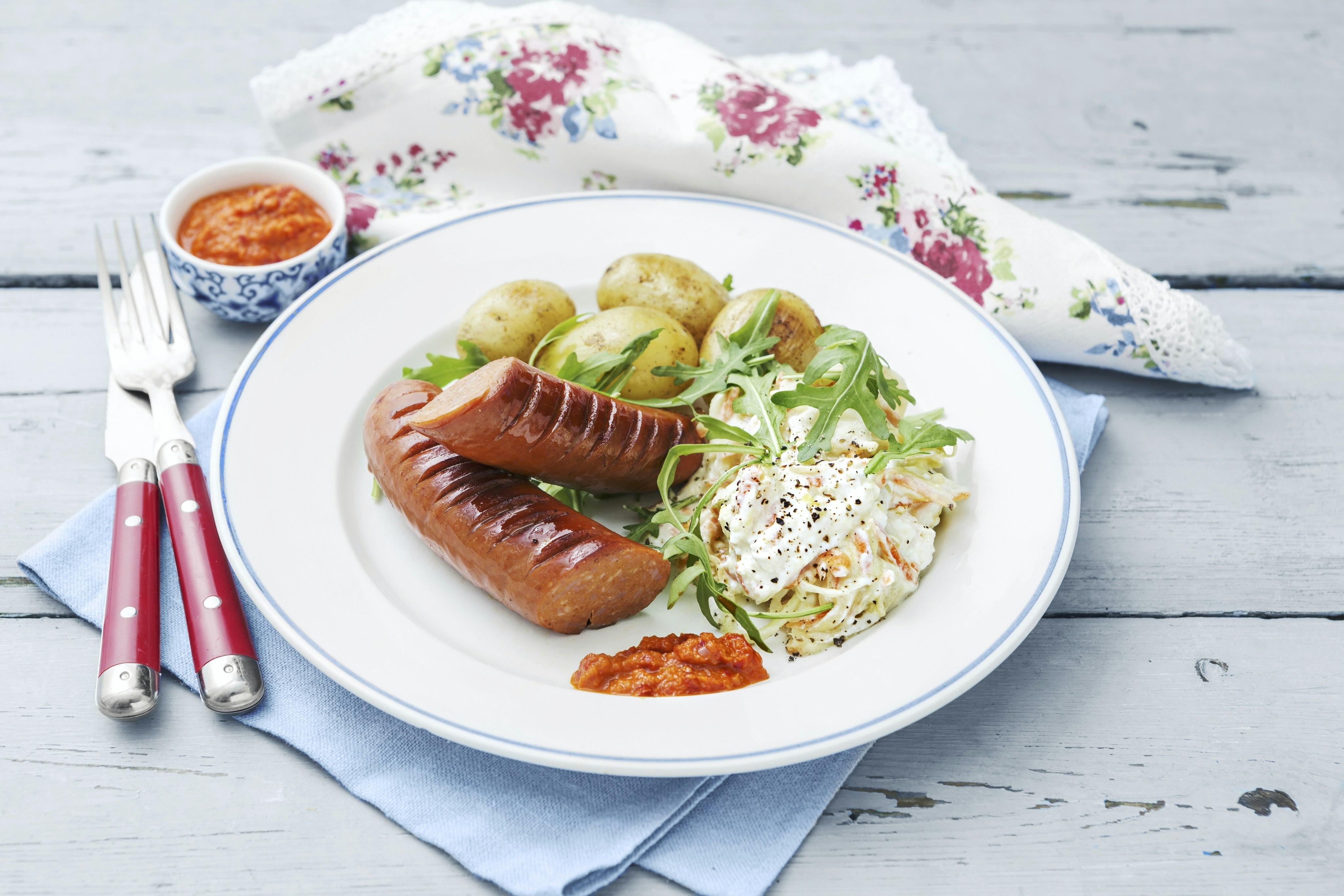 Grillad chorizo med coleslaw