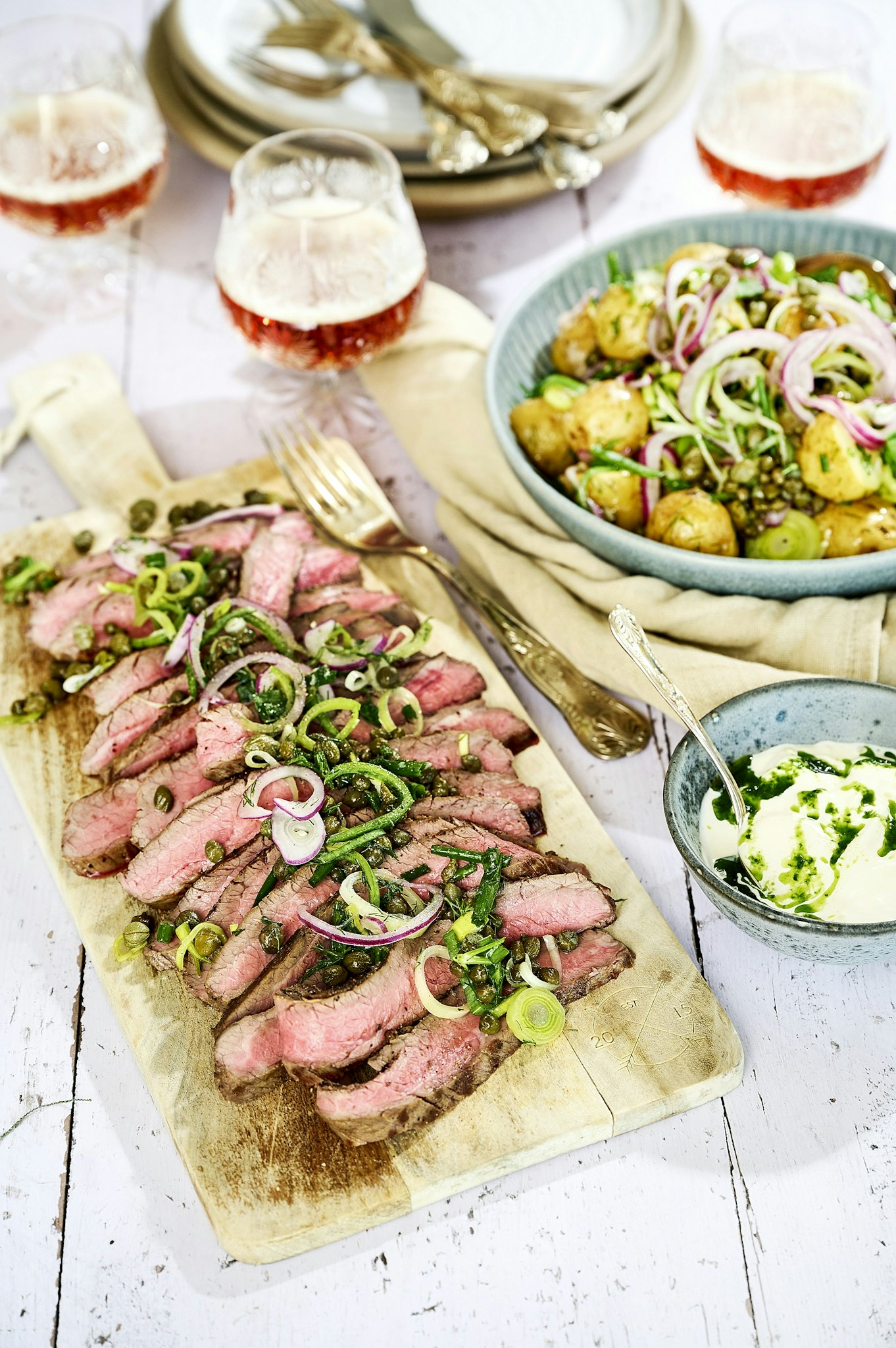 Grillad flankstek med fransk potatissallad