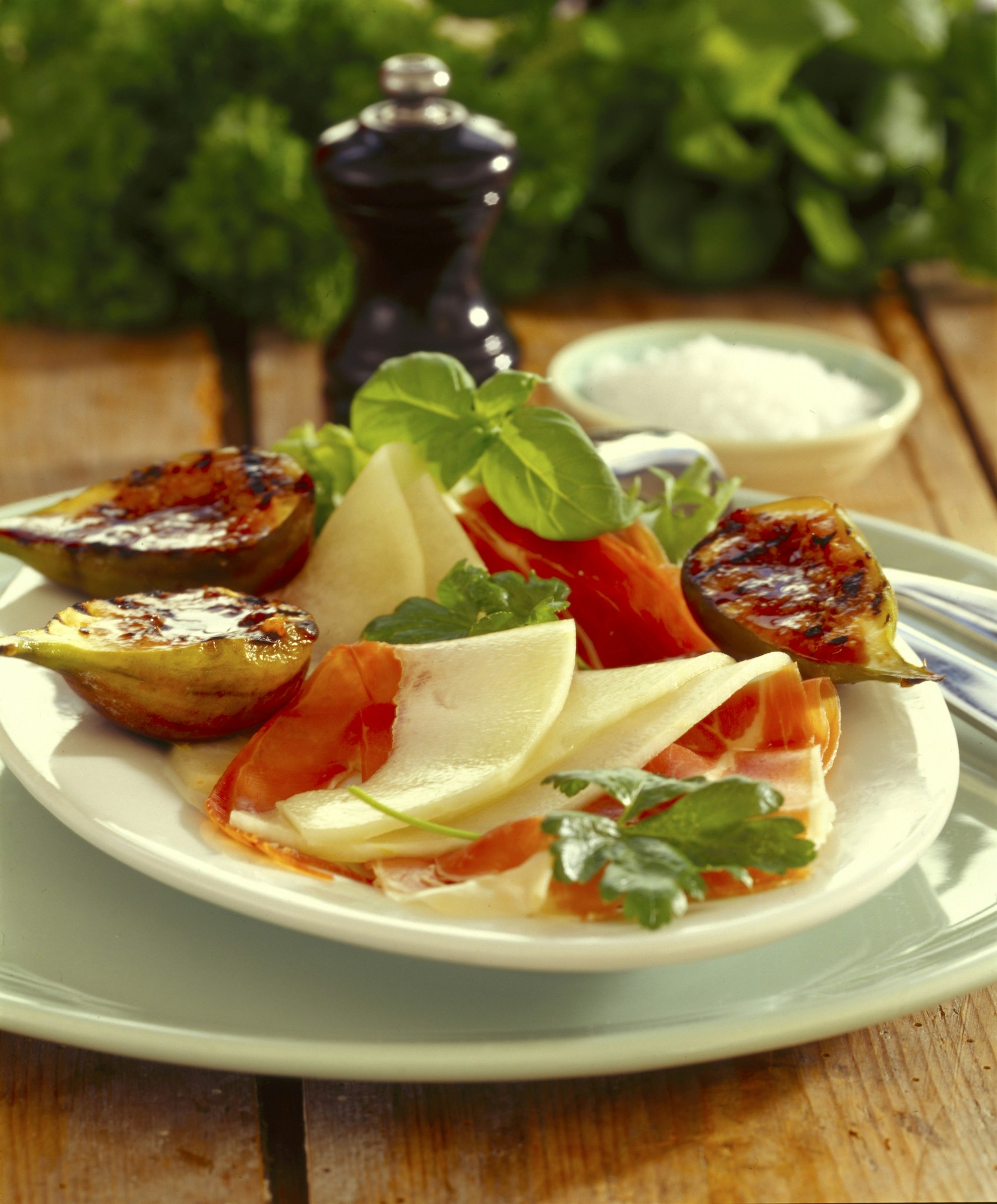 Grillade fikon med parmaskinka och melon