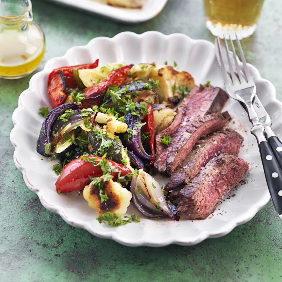 Flankstek Med Grillade Gr nsaker flankstek-med-grillade-gr-nsaker