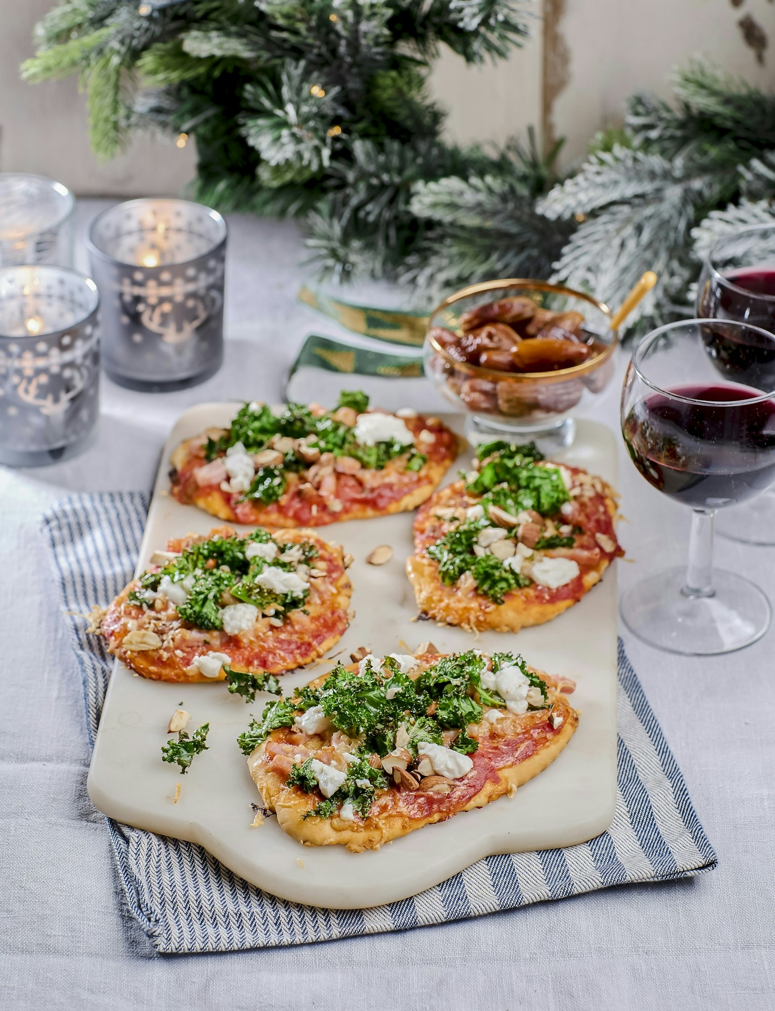 Grönkålspizzor med skinka