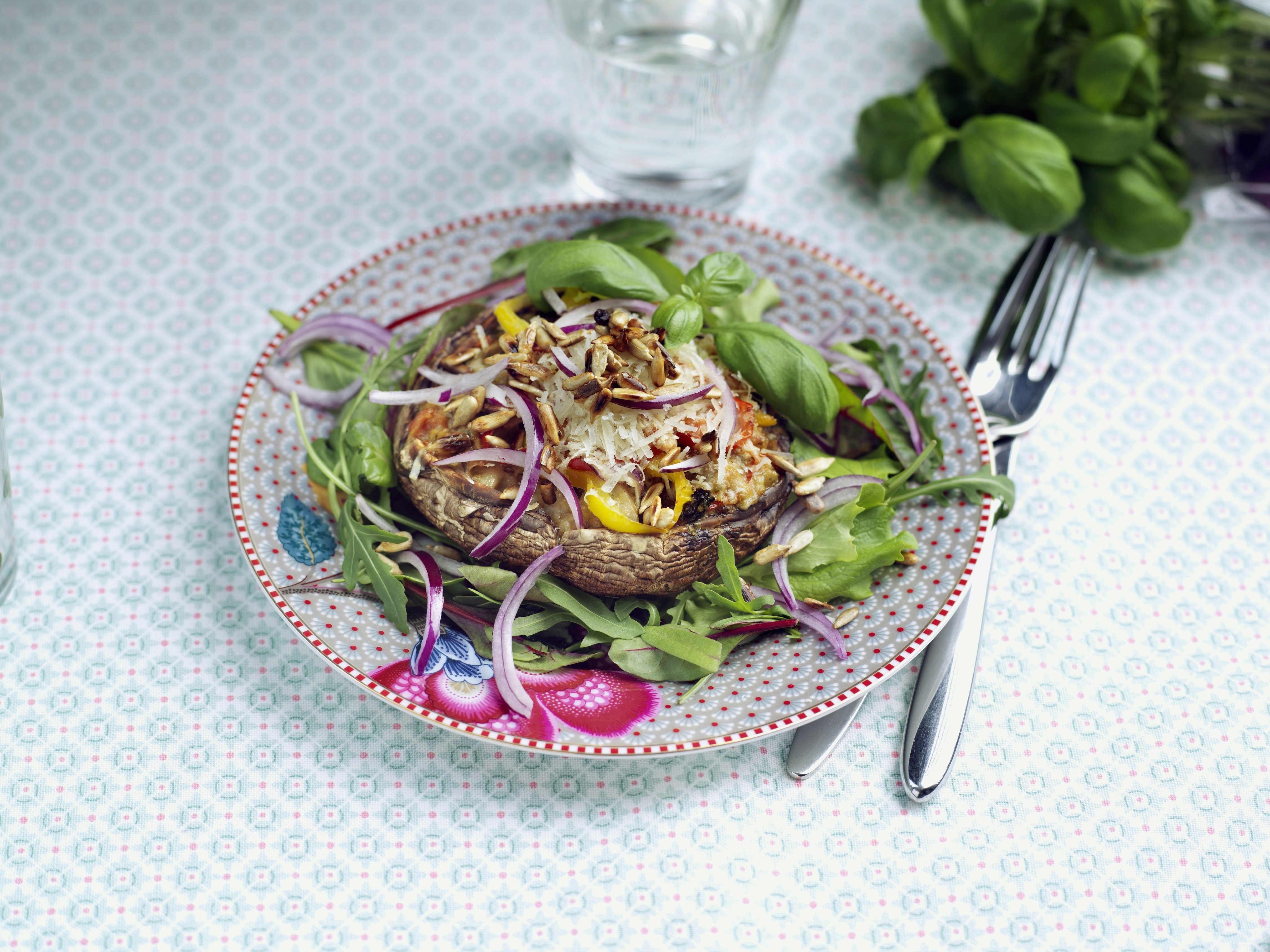 Gratinerad portabello med grönsaksfyllning