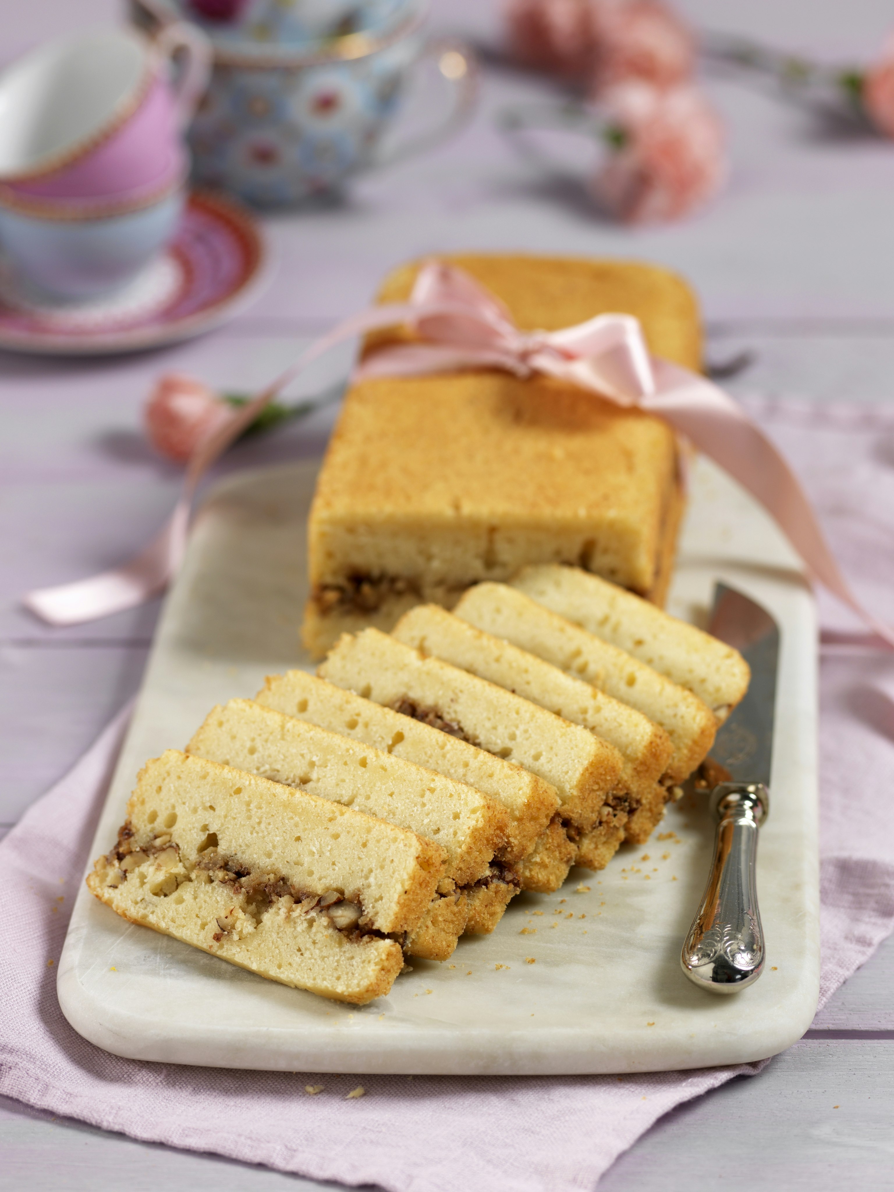 Hasselnötsfylld sockerkaka