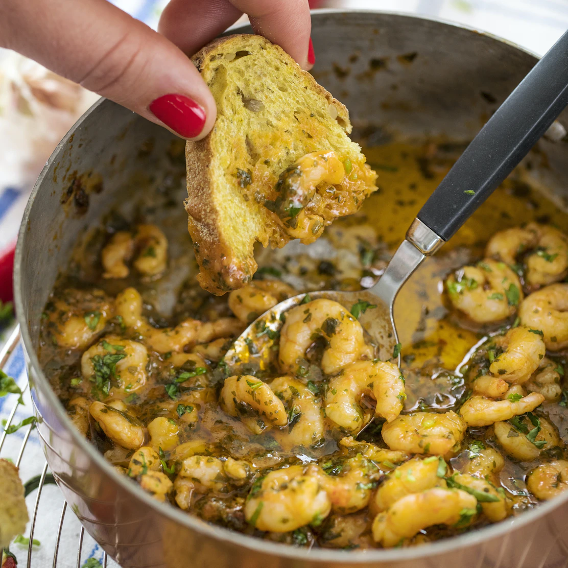 Stekta räkor med vitlök och chili