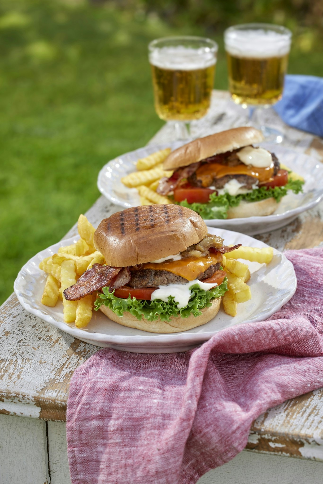 Högrevsburgare med tryffelmajonnäs