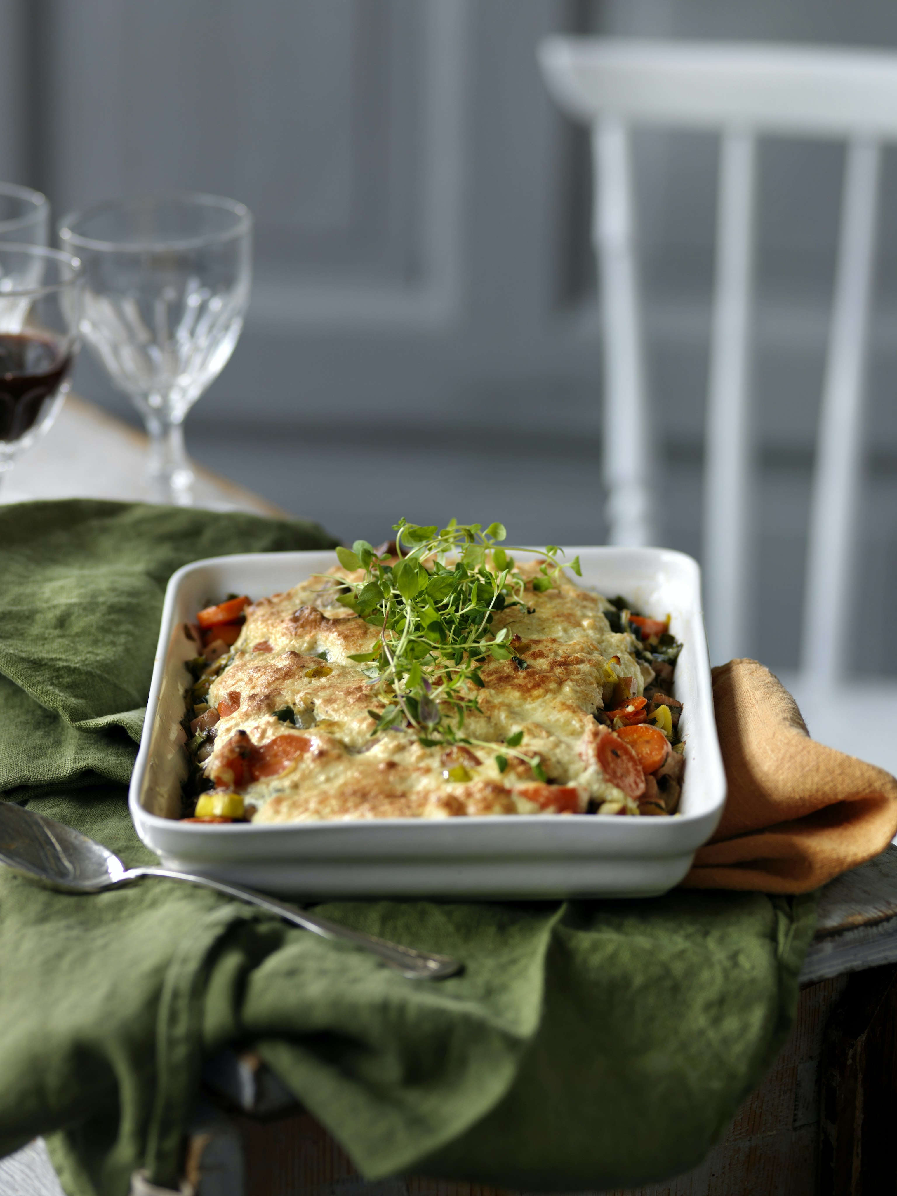 Höstgratäng med svamp och skinka