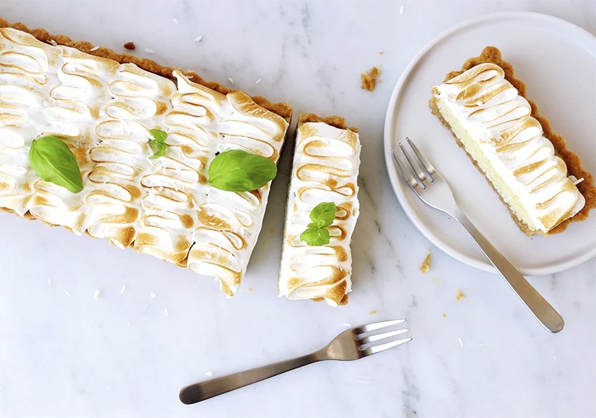 Key lime paj med basilika och kokos