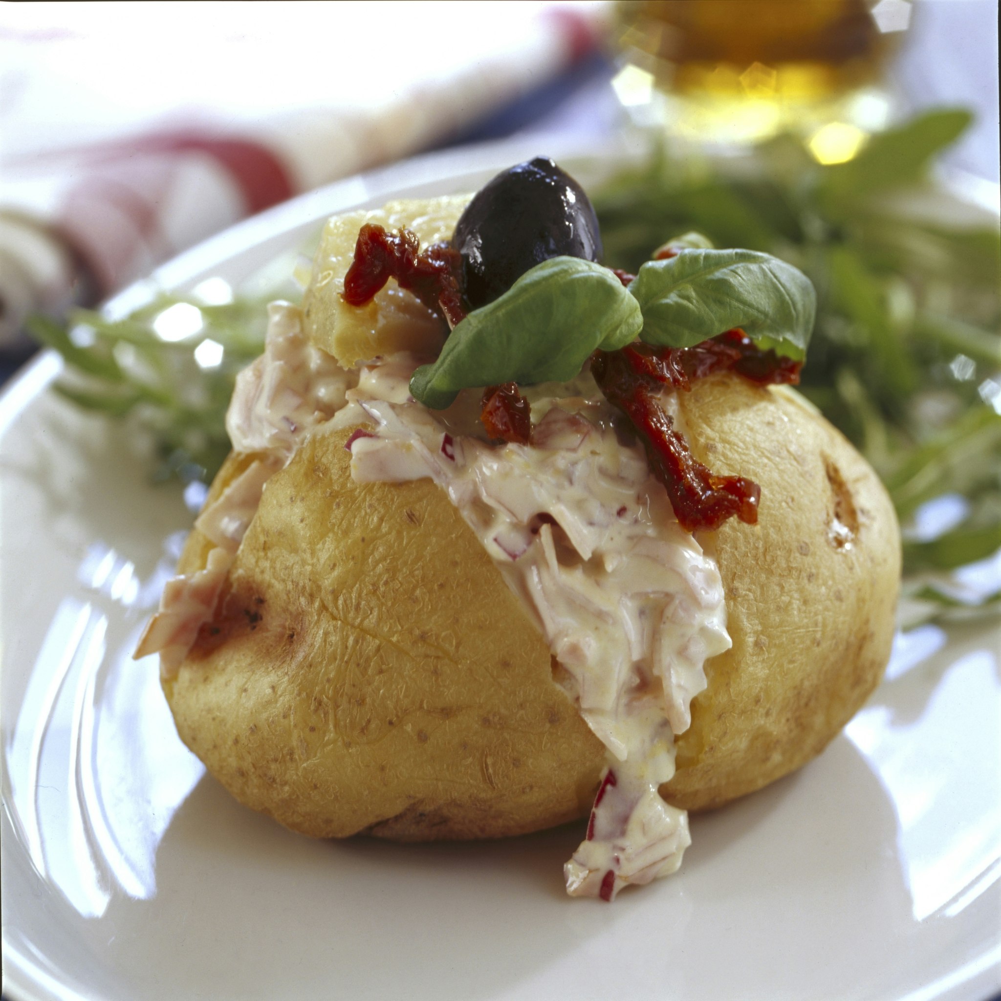 Klassisk skinkröra med dijon till bakad potatis