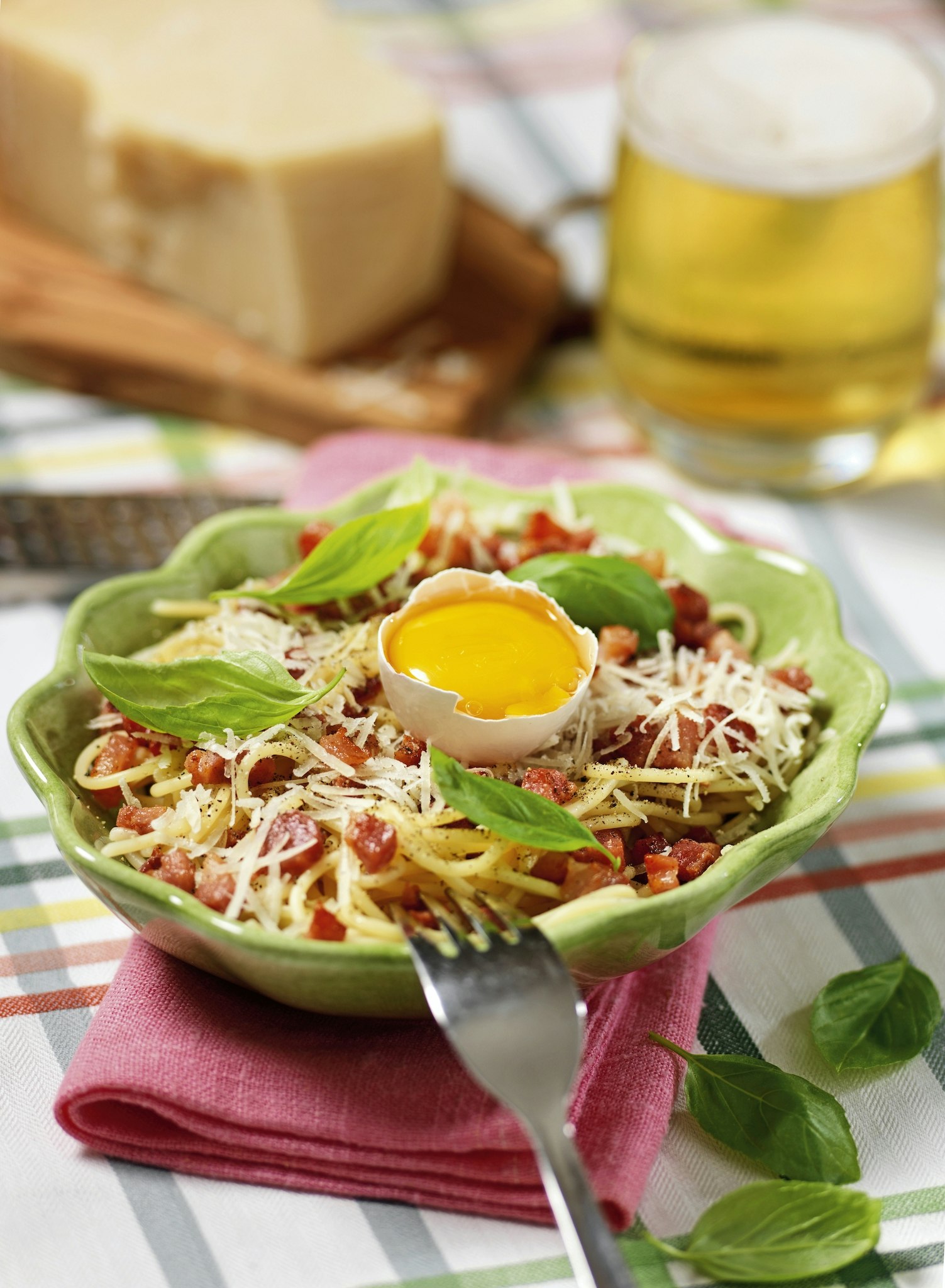 Spagetti carbonara med bacon och svamp