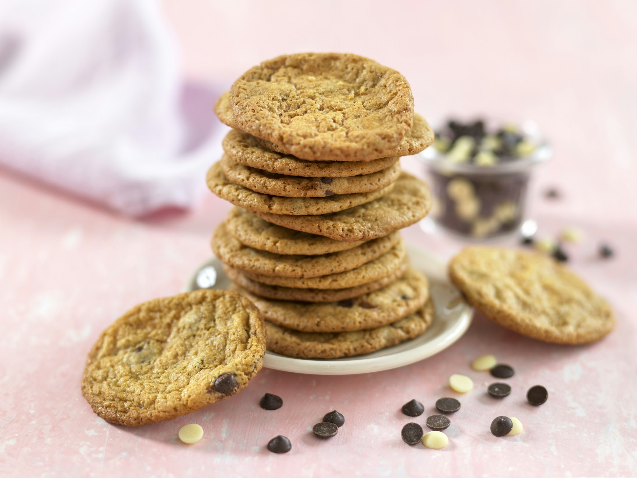 Knapriga cookies med choklad
