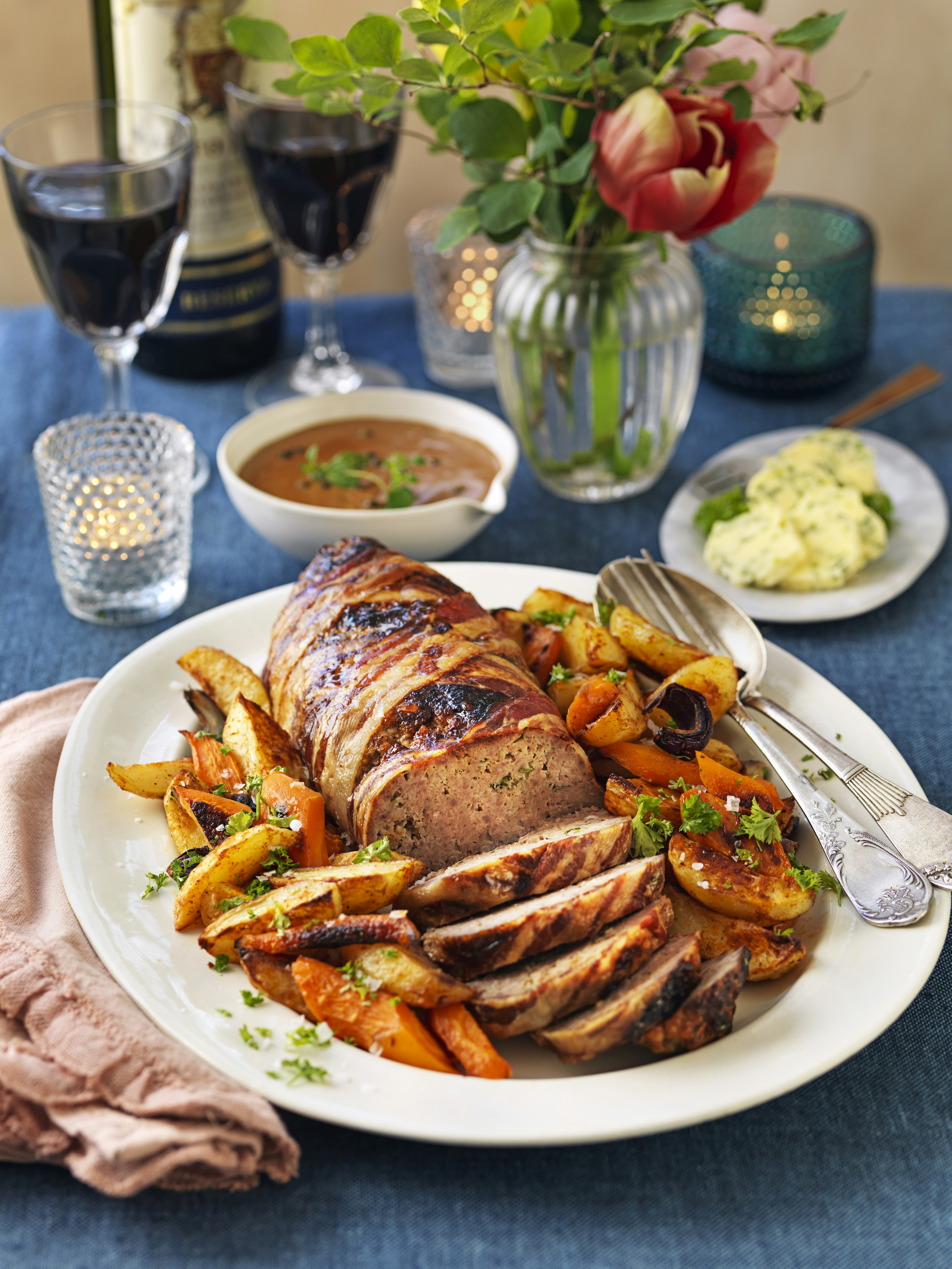 Köttfärslimpa med grönpepparsås