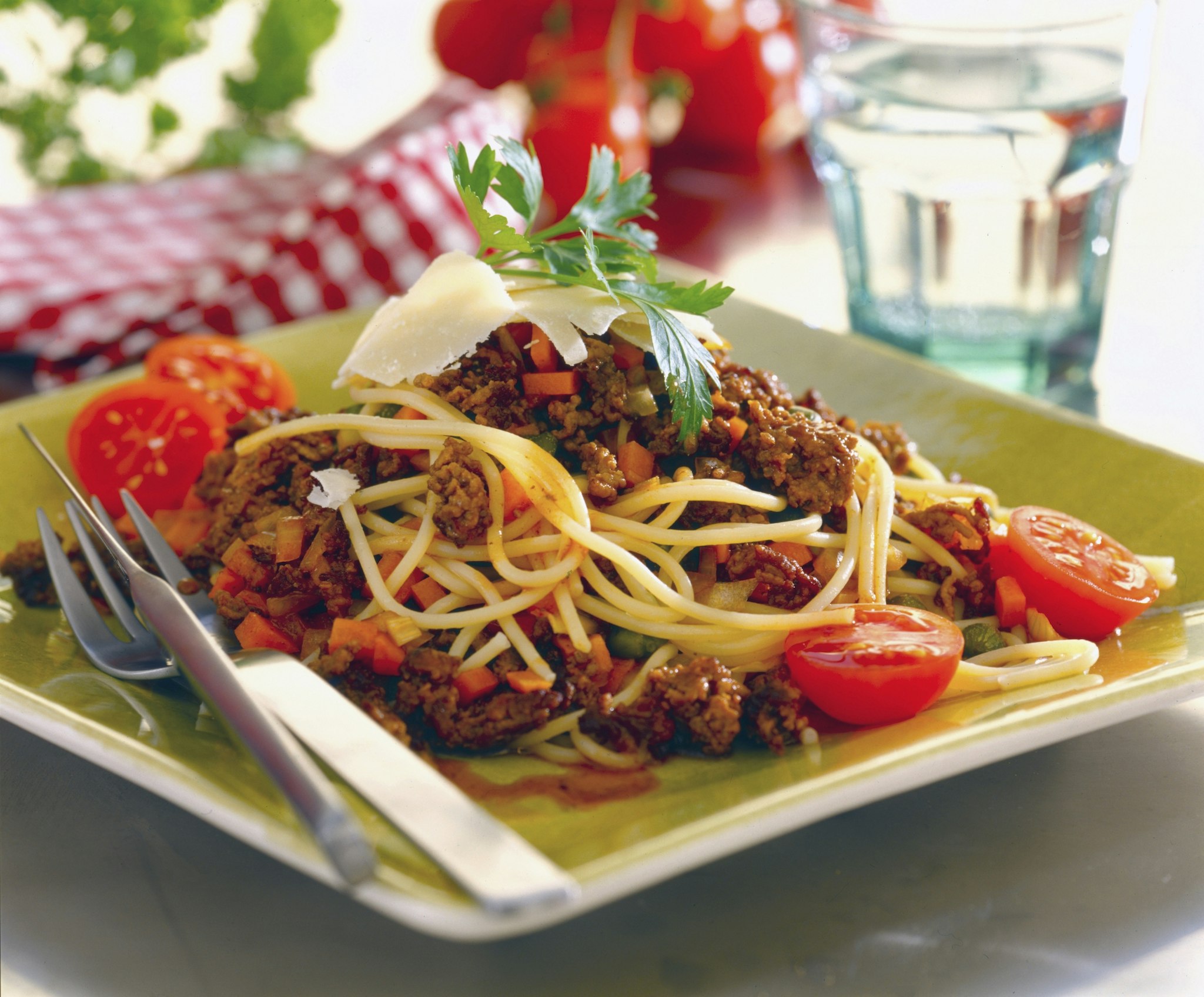 Köttfärssås med kapris och vitlök