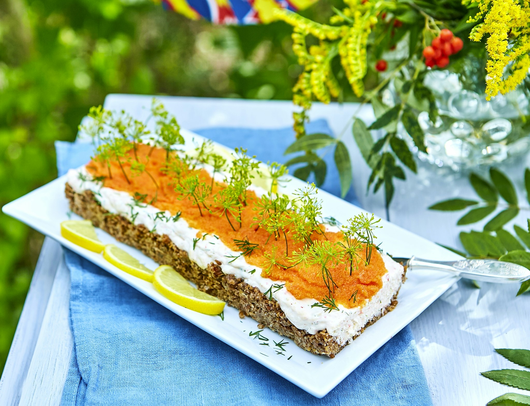 Kräftcheesecake med rom och dill