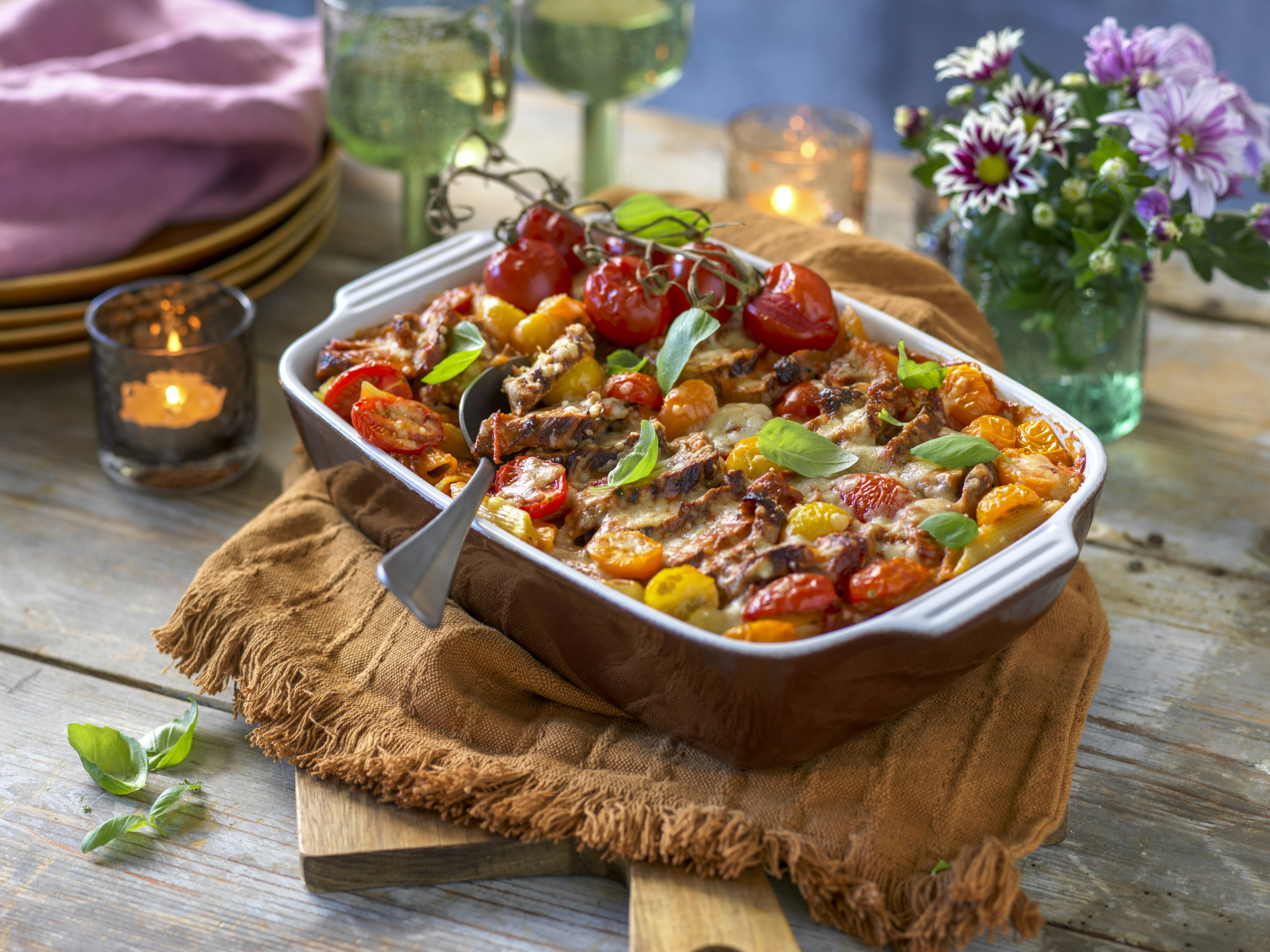 Krämig fläskfilégratäng med tomater