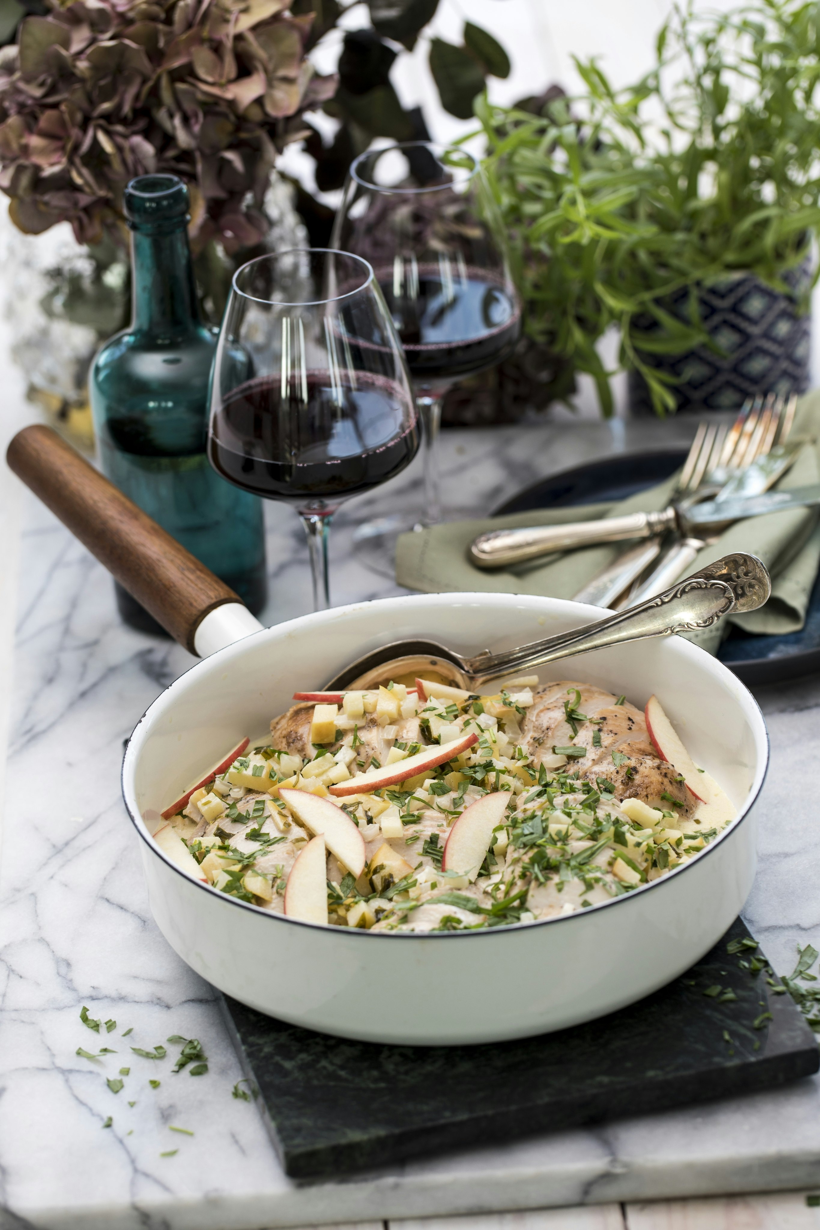 Kycklinggryta med äpple och dragon