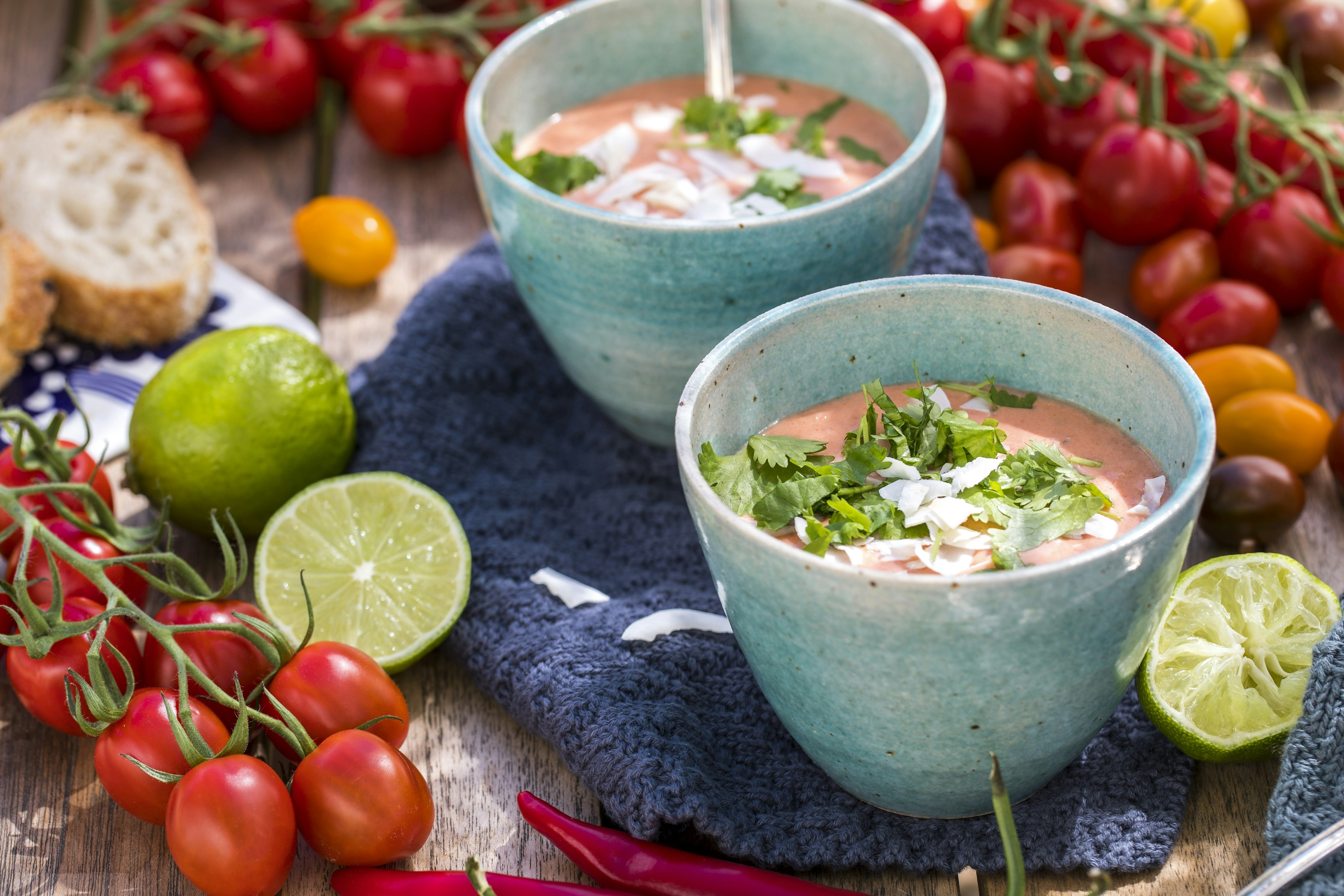 Krämig tomatsoppa med lime