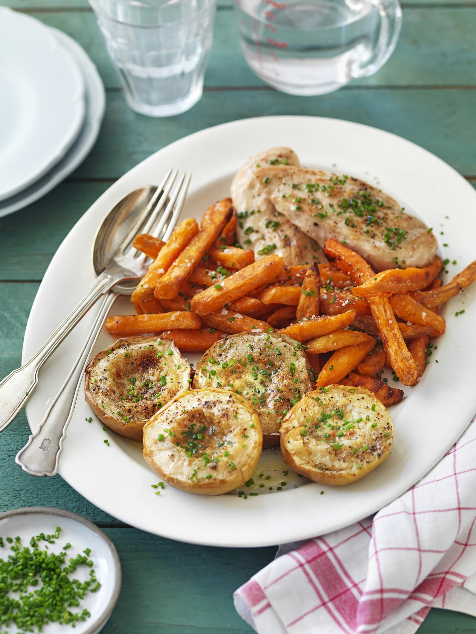 Kyckling med ugnsbakade äpplen